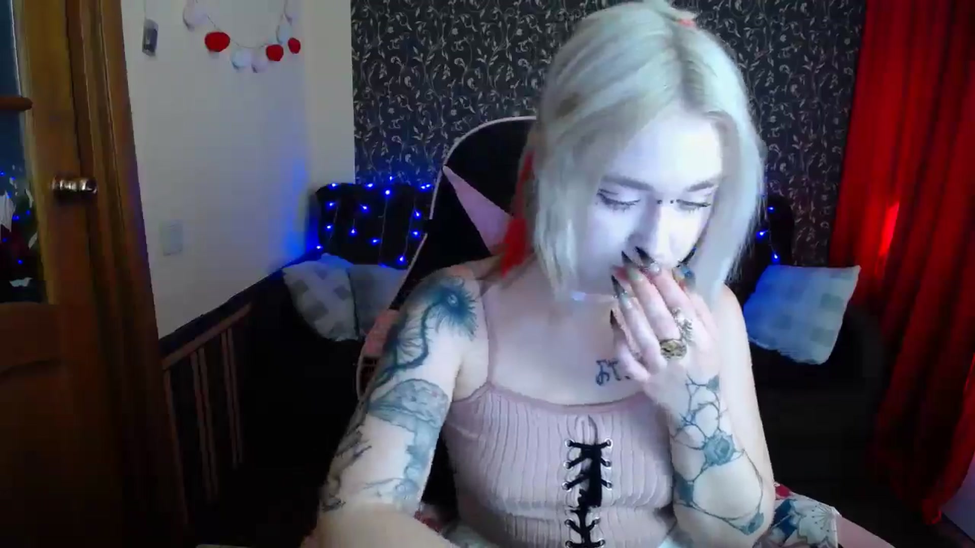 Gallery image thumbnail from Killinna's myfreecams stream on, 06/30/2025, 10:15 image 9 of 20