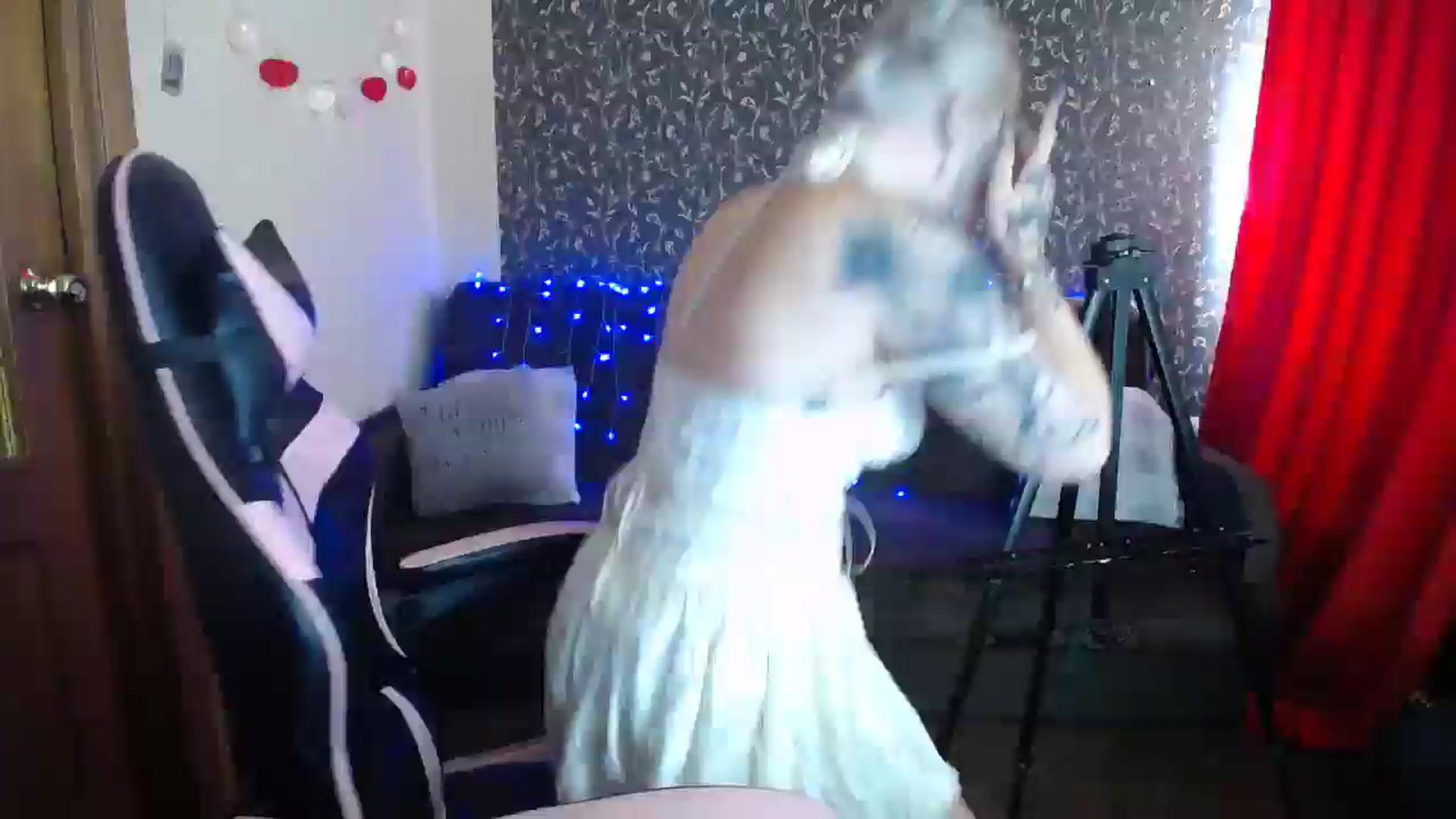 Gallery image thumbnail from Killinna's myfreecams stream on, 07/25/2025, 14:01 image 2 of 20