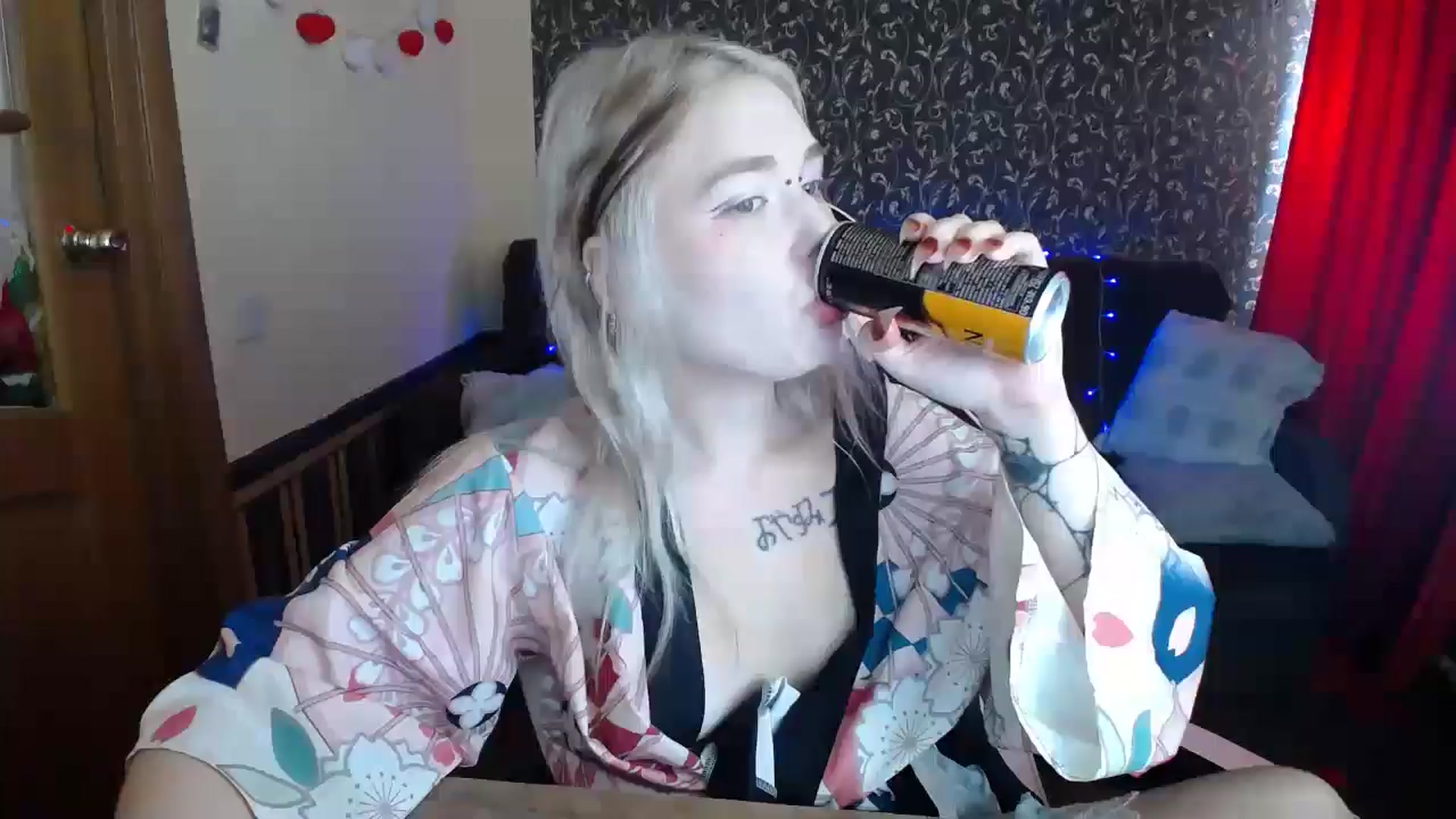 Gallery image thumbnail from Killinna's myfreecams stream on, 08/08/2025, 14:10 image 10 of 20