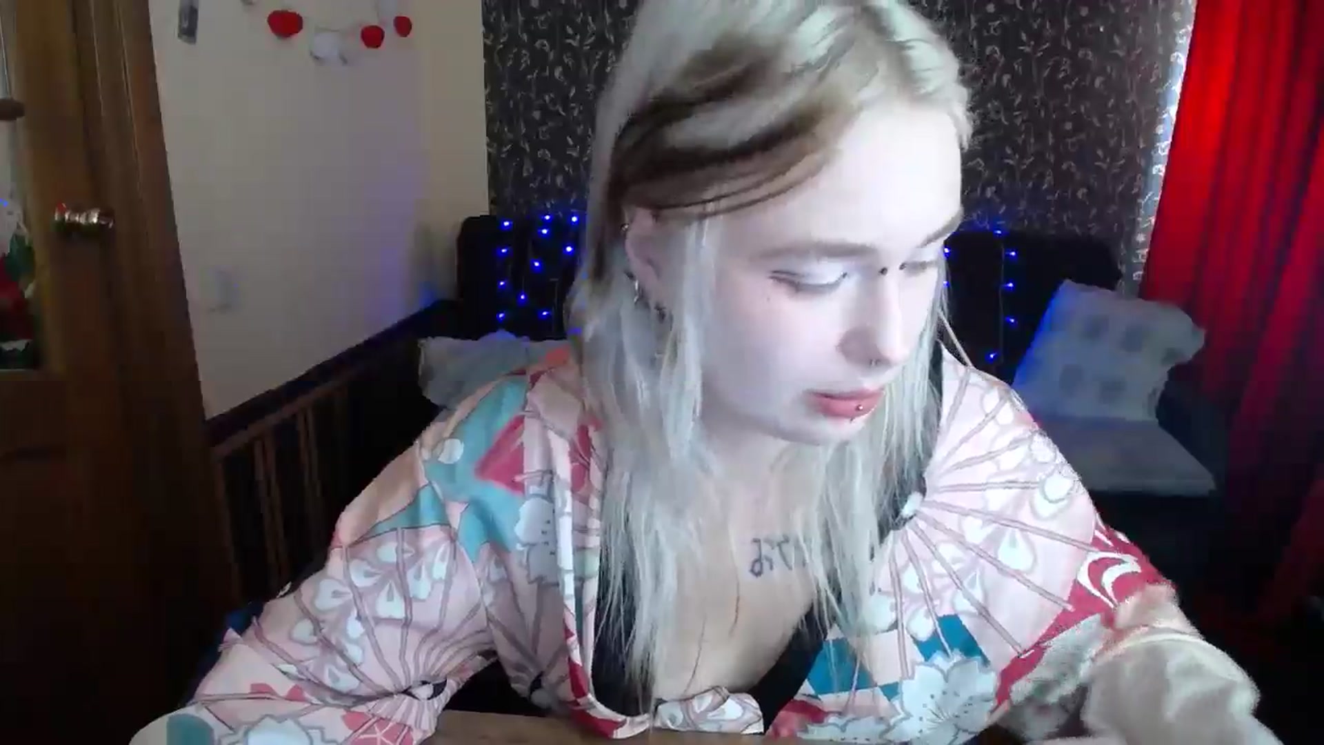 Gallery image thumbnail from Killinna's myfreecams stream on, 08/08/2025, 14:10 image 16 of 20