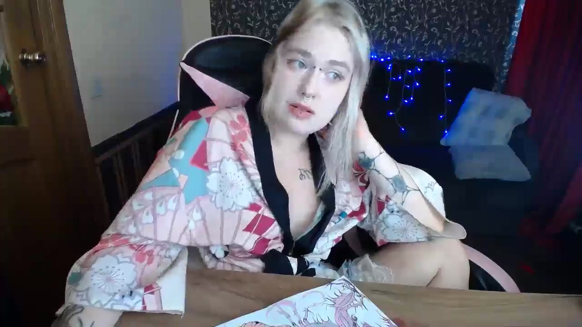 Gallery image thumbnail from Killinna's myfreecams stream on, 08/08/2025, 15:14 image 2 of 20
