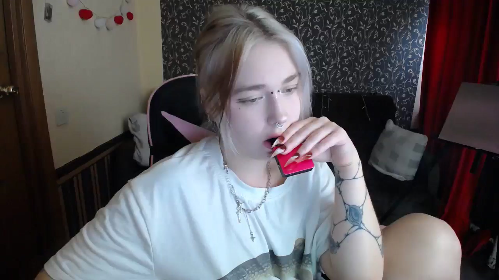 Gallery image thumbnail from Killinna's myfreecams stream on, 08/18/2025, 13:24 image 14 of 20