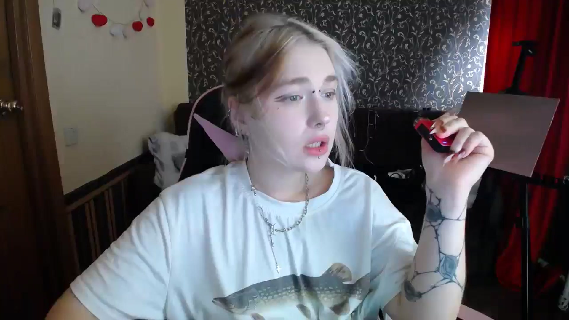 Gallery image thumbnail from Killinna's myfreecams stream on, 08/18/2025, 13:24 image 6 of 20