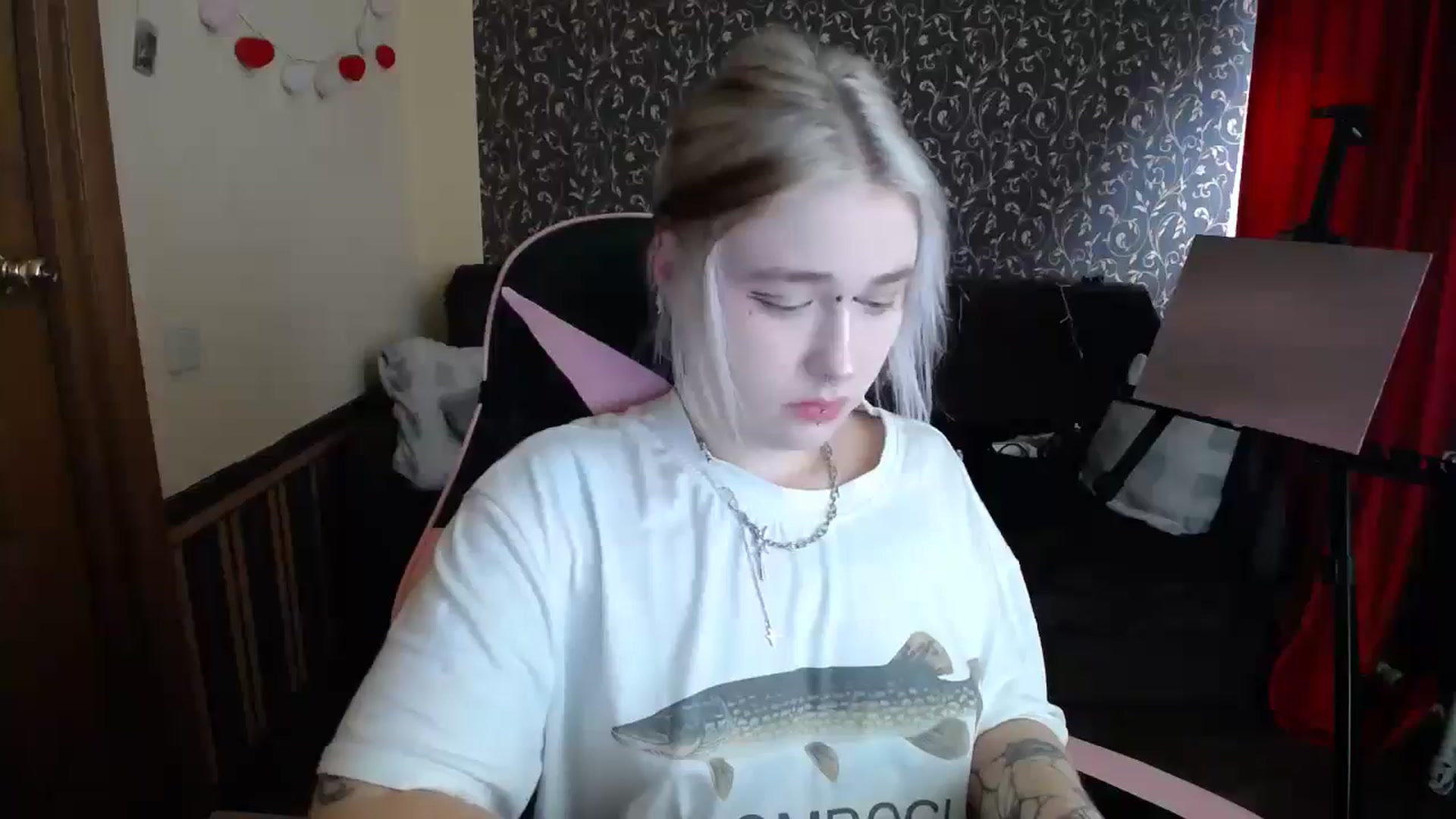 Gallery image thumbnail from Killinna's myfreecams stream on, 08/18/2025, 13:24 image 7 of 20