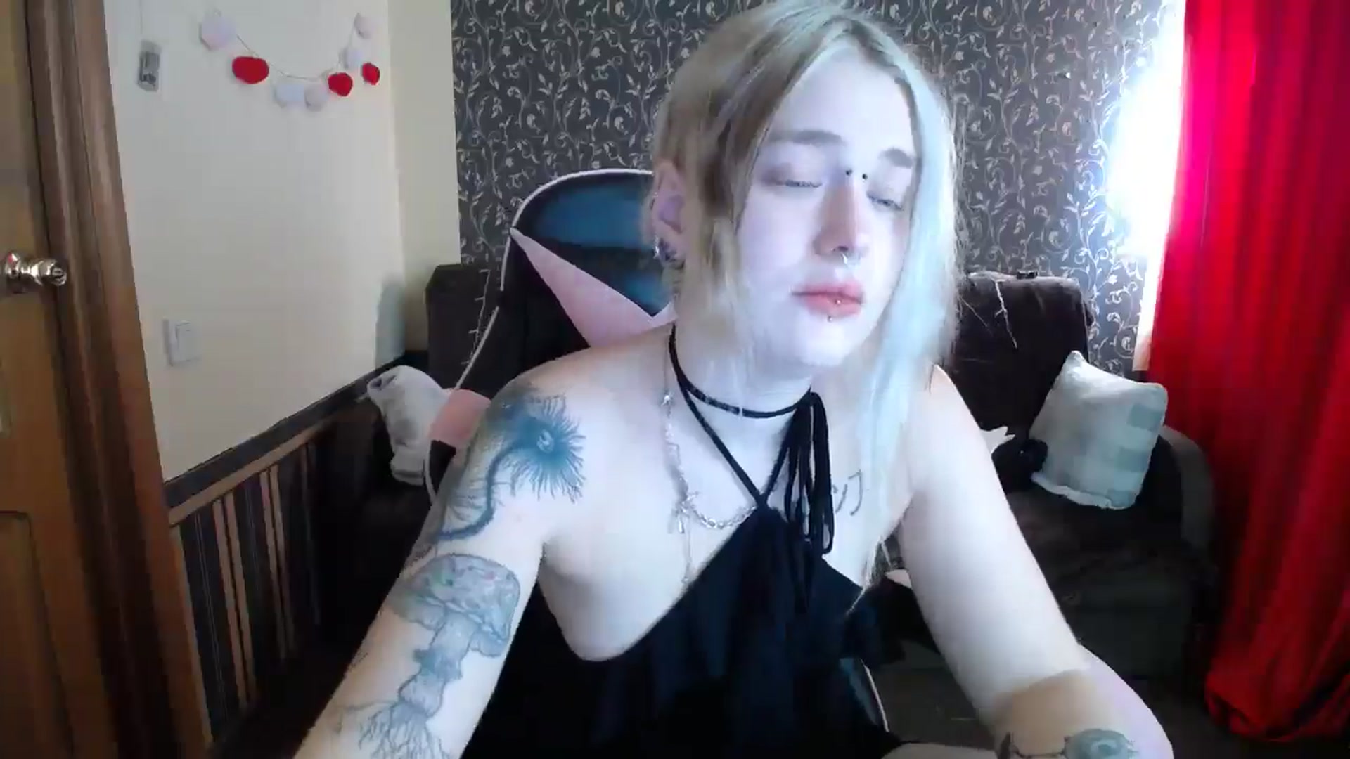 Gallery image thumbnail from Killinna's myfreecams stream on, 08/22/2025, 13:45 image 5 of 20