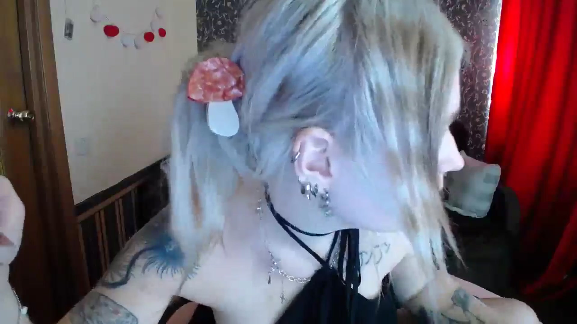Gallery image thumbnail from Killinna's myfreecams stream on, 08/22/2025, 13:45 image 17 of 20