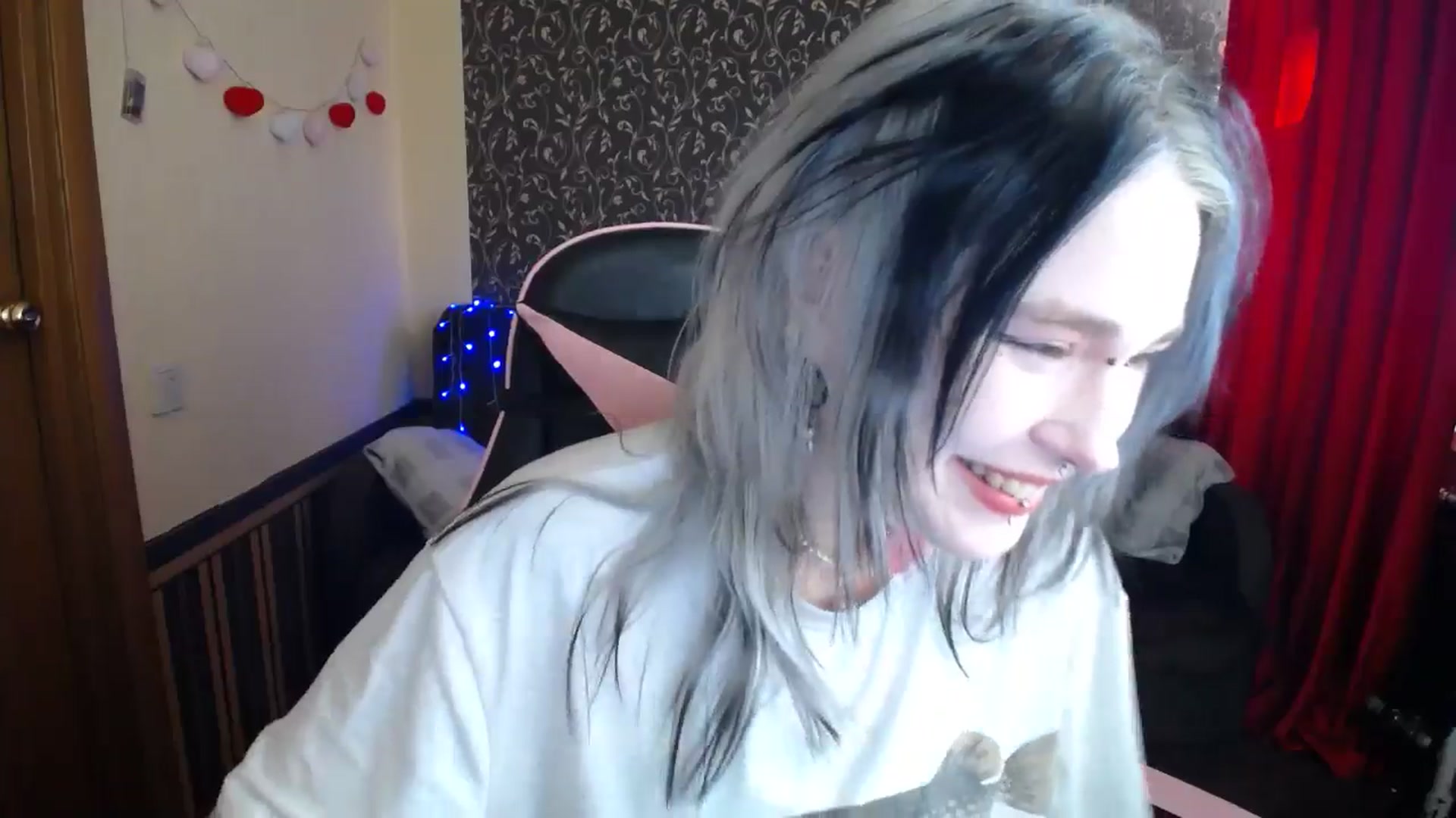 Gallery image thumbnail from Killinna's myfreecams stream on, 09/26/2025, 14:11 image 12 of 20