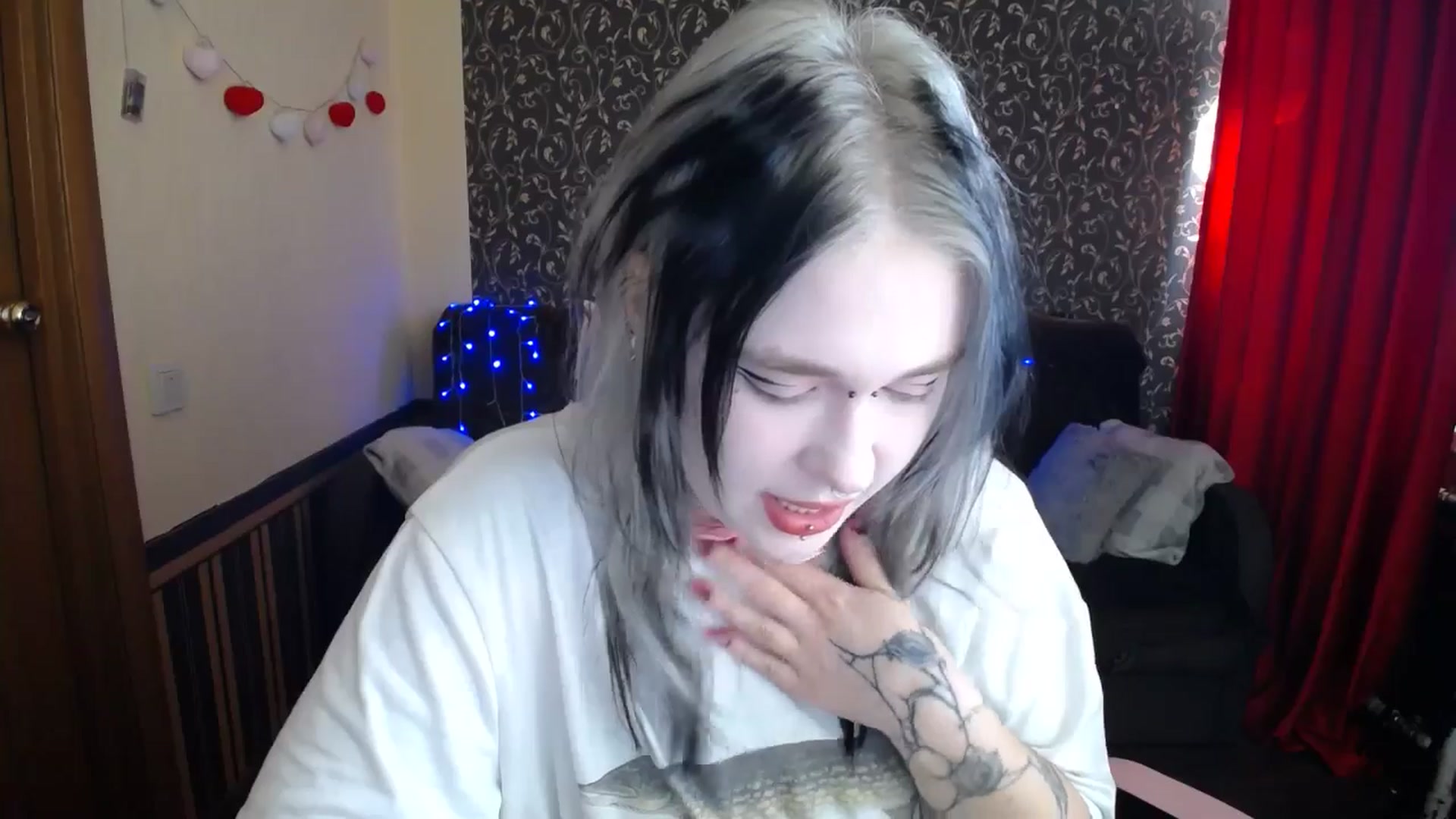 Gallery image thumbnail from Killinna's myfreecams stream on, 09/26/2025, 14:11 image 14 of 20