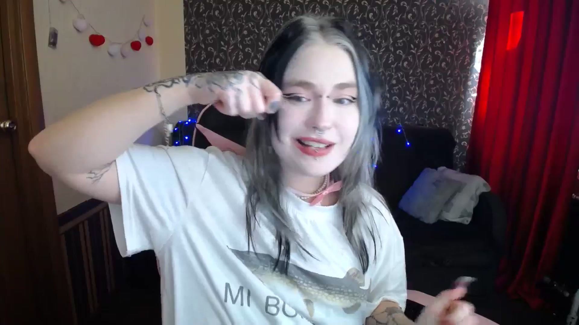 Gallery image thumbnail from Killinna's myfreecams stream on, 09/26/2025, 14:11 image 13 of 20