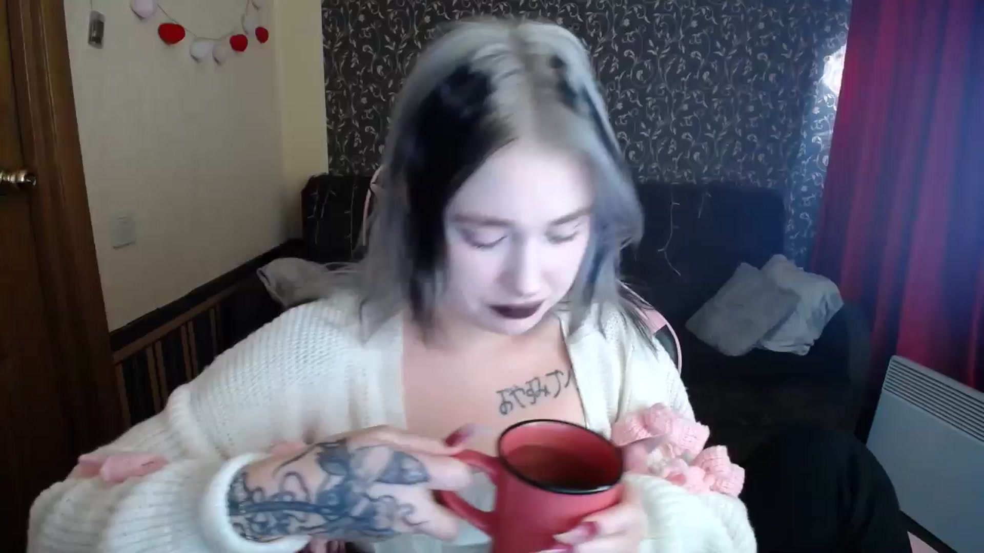 Gallery image thumbnail from Killinna's myfreecams stream on, 10/02/2025, 13:53 image 1 of 20
