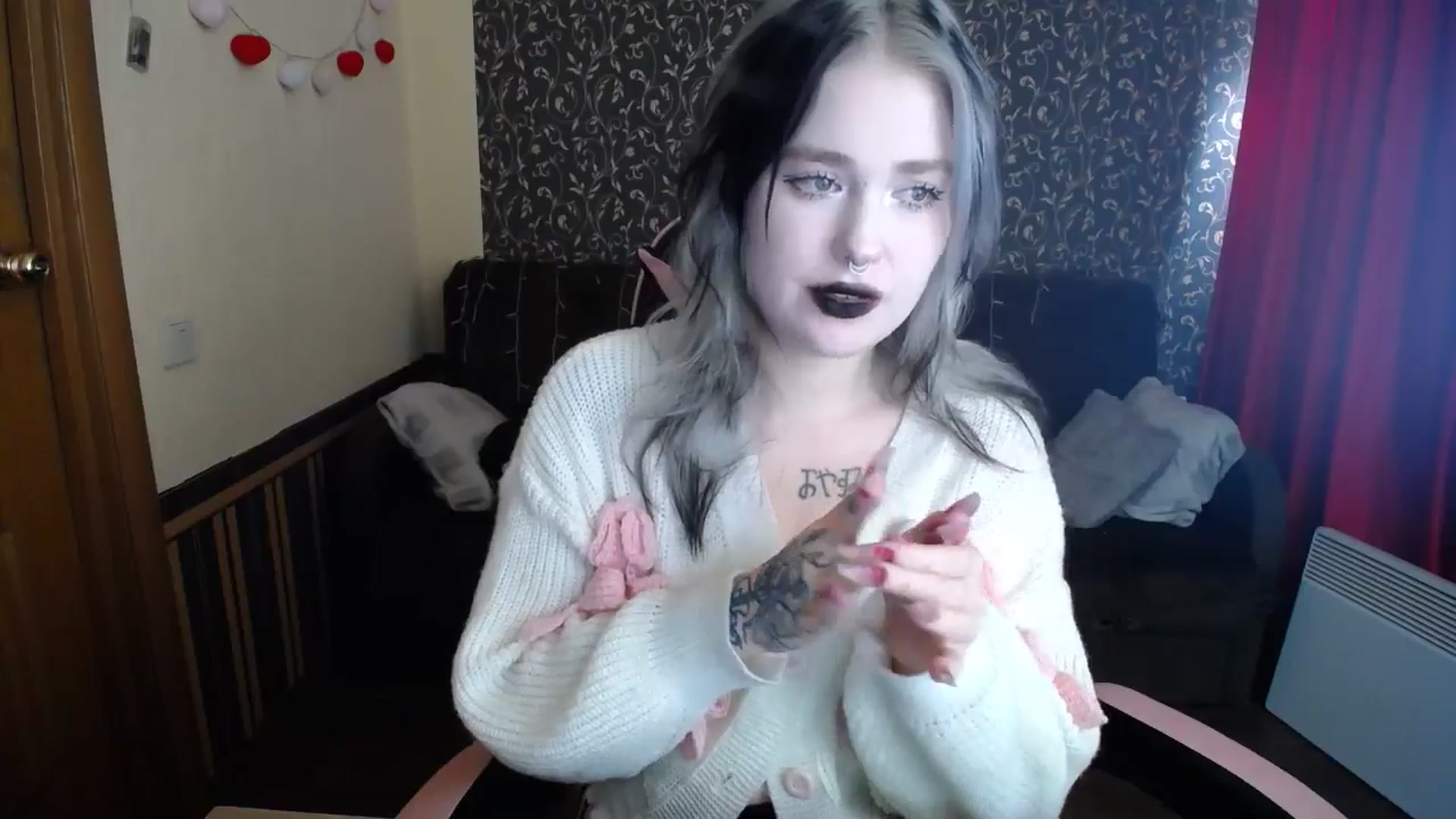 Gallery image thumbnail from Killinna's myfreecams stream on, 10/02/2025, 13:53 image 14 of 20