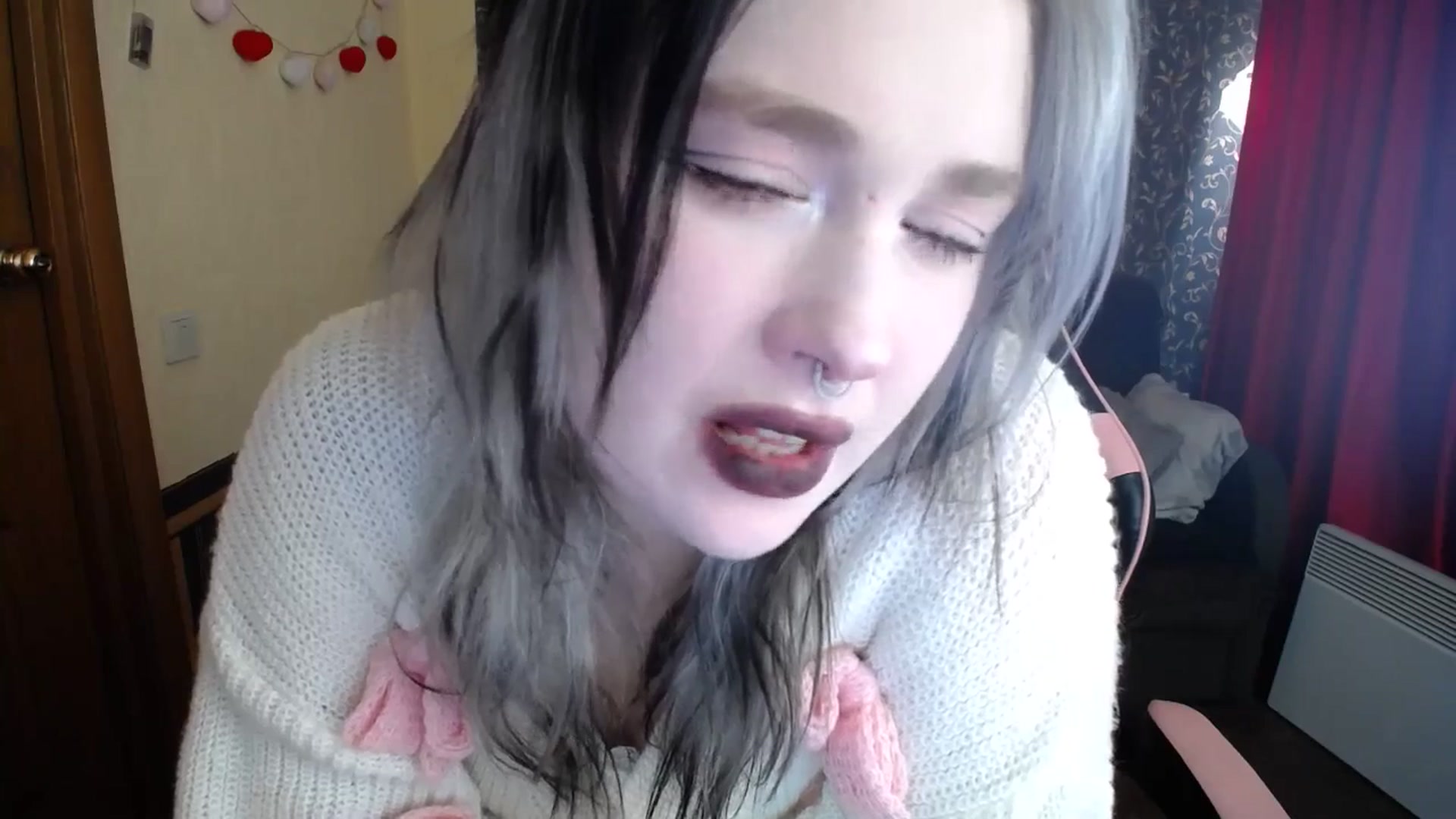 Gallery image thumbnail from Killinna's myfreecams stream on, 10/02/2025, 13:53 image 9 of 20