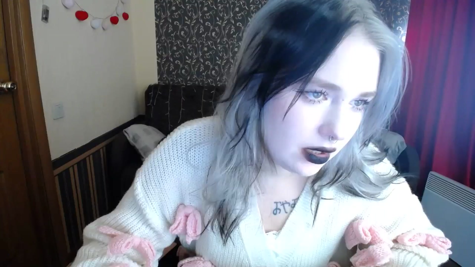 Gallery image thumbnail from Killinna's myfreecams stream on, 10/02/2025, 13:53 image 15 of 20