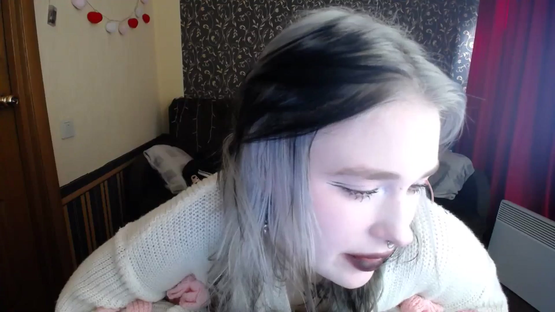 Gallery image thumbnail from Killinna's myfreecams stream on, 10/02/2025, 13:53 image 11 of 20