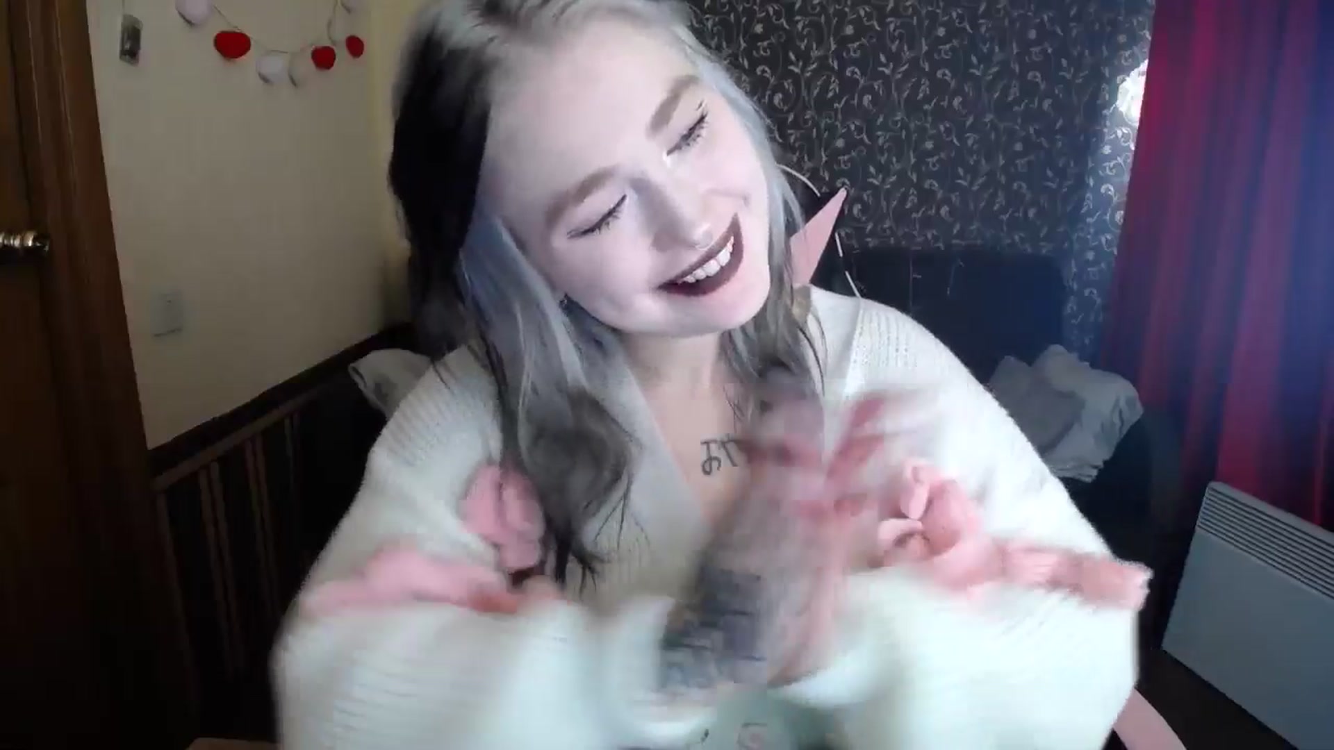 Gallery image thumbnail from Killinna's myfreecams stream on, 10/02/2025, 13:53 image 6 of 20