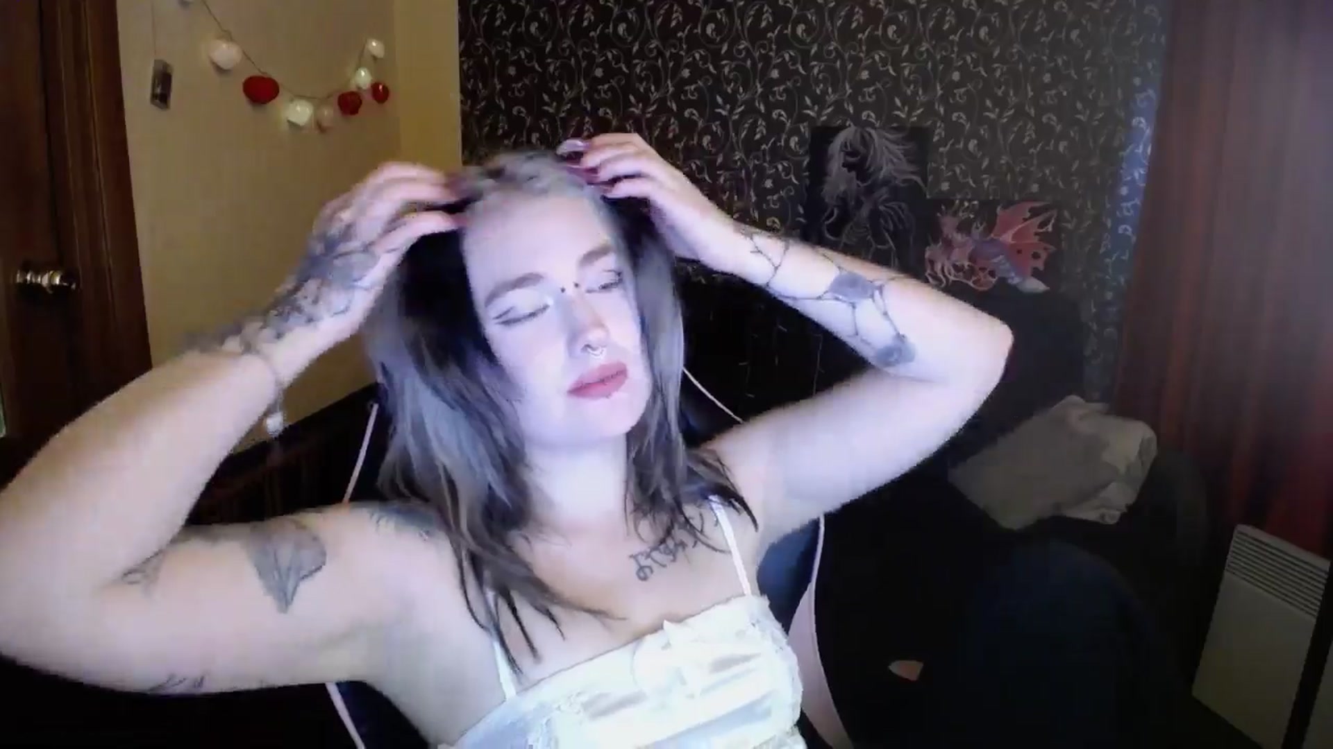 Gallery image thumbnail from Killinna's myfreecams stream on, 10/03/2025, 15:36 image 10 of 20