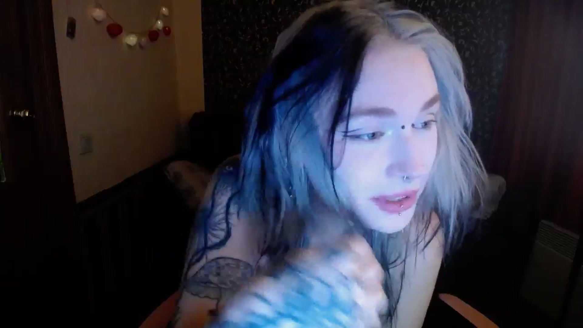 Gallery image thumbnail from Killinna's myfreecams stream on, 10/03/2025, 15:36 image 16 of 20