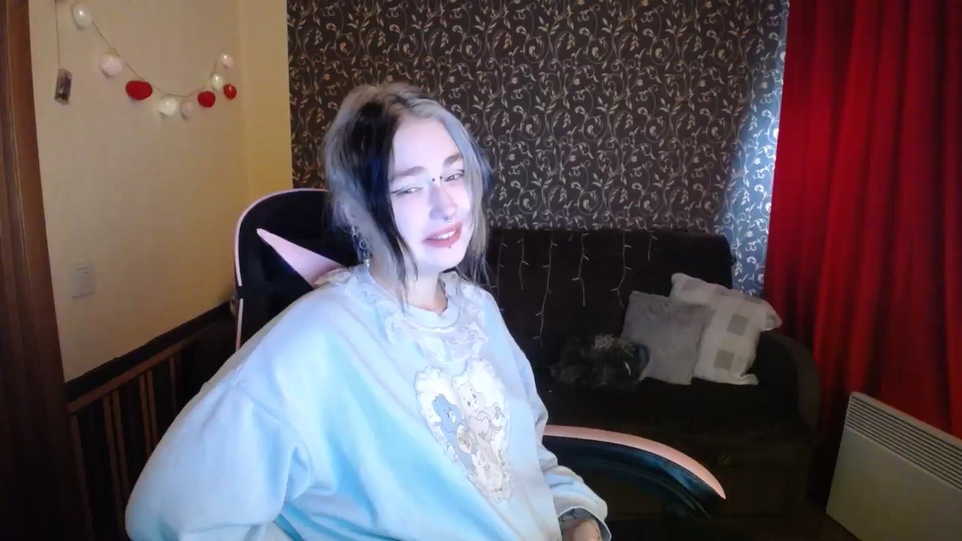 Gallery image thumbnail from Killinna's myfreecams stream on, 10/07/2025, 13:25 image 7 of 20