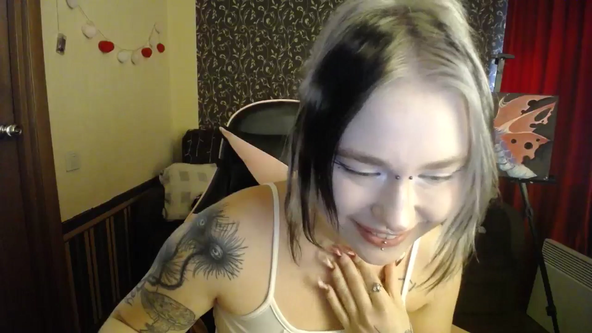 Gallery image thumbnail from Killinna's myfreecams stream on, 10/08/2025, 14:02 image 8 of 20