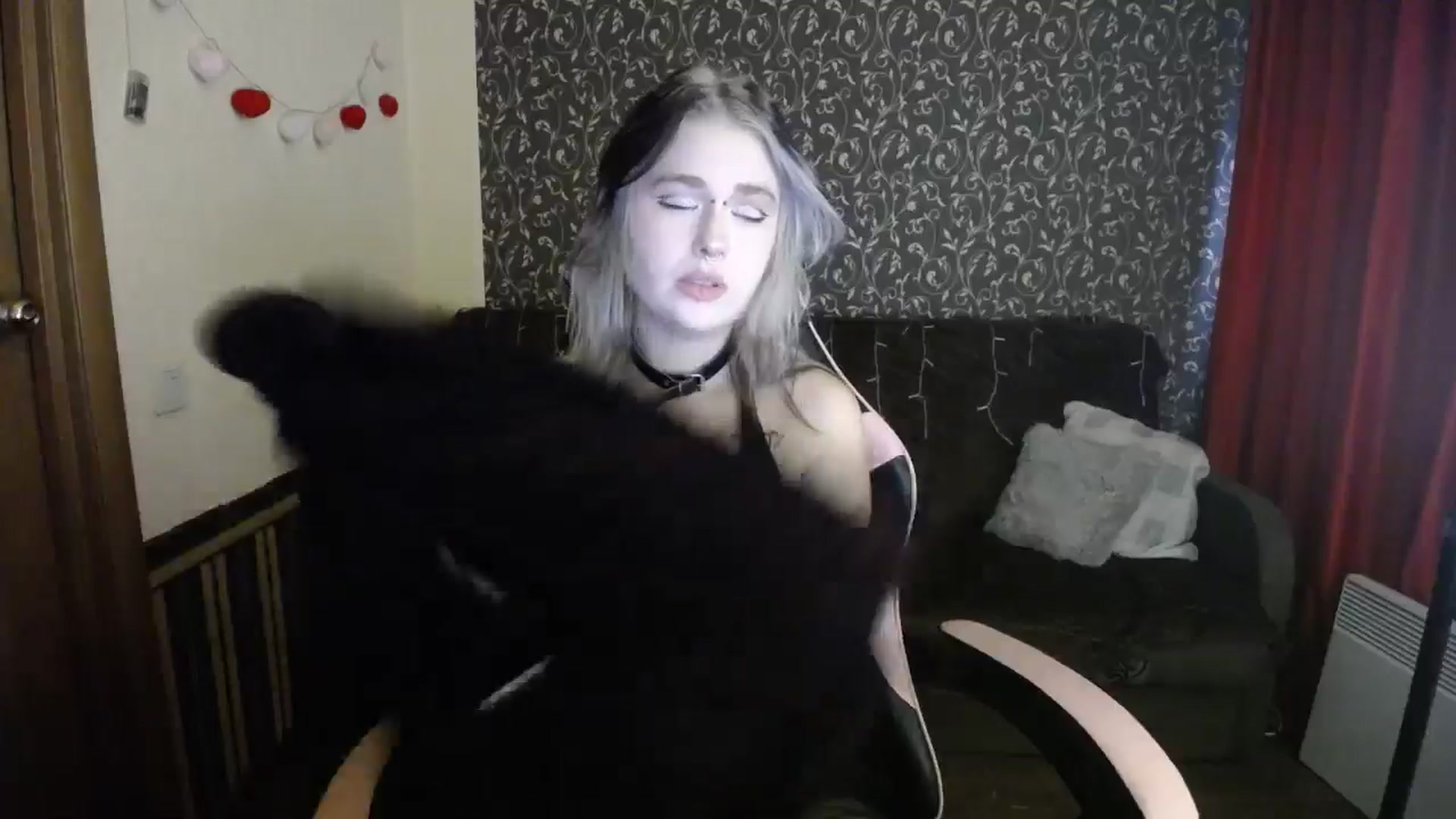 Gallery image thumbnail from Killinna's myfreecams stream on, 10/11/2025, 15:22 image 10 of 20