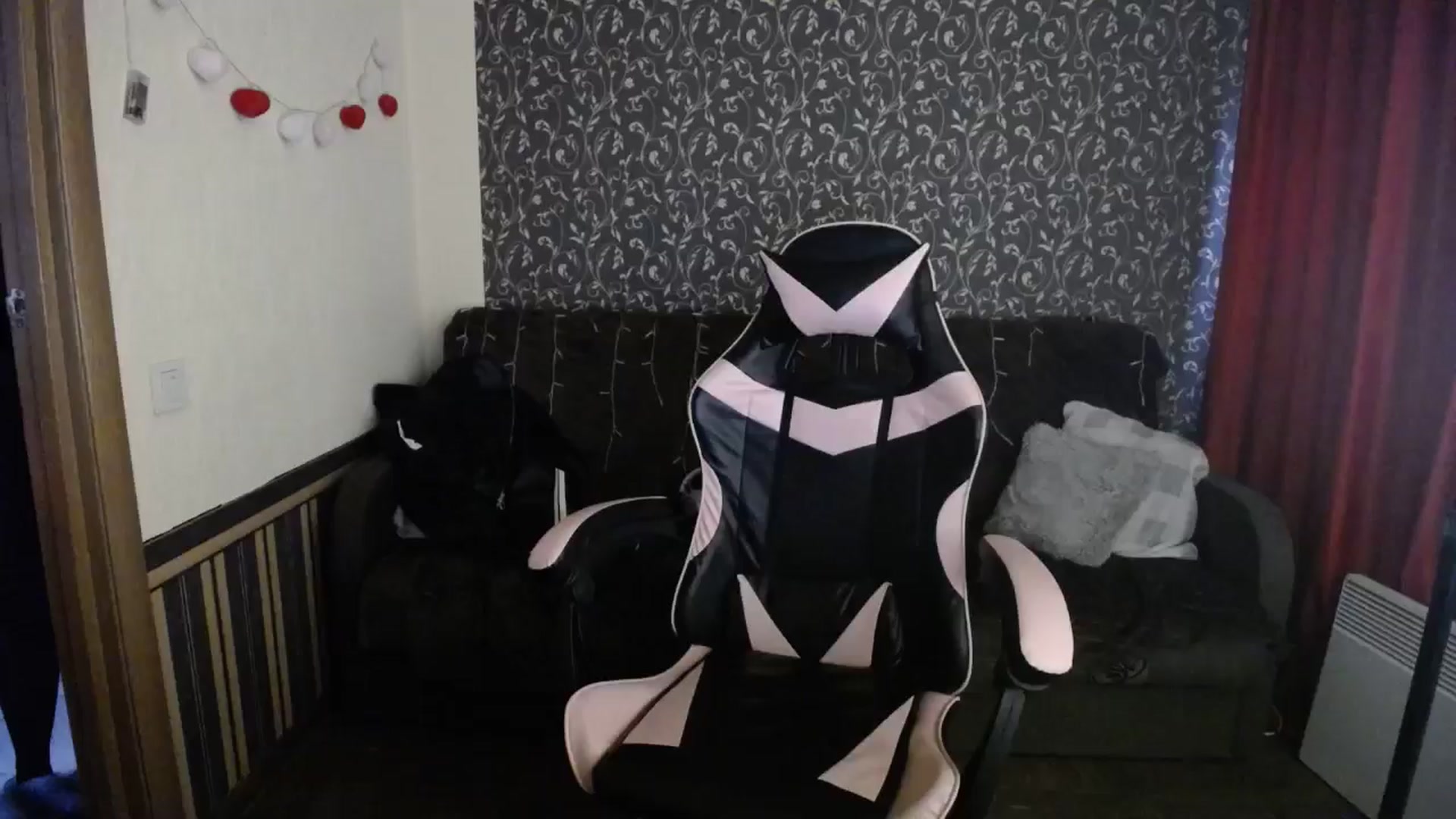 Gallery image thumbnail from Killinna's myfreecams stream on, 10/11/2025, 15:22 image 7 of 20