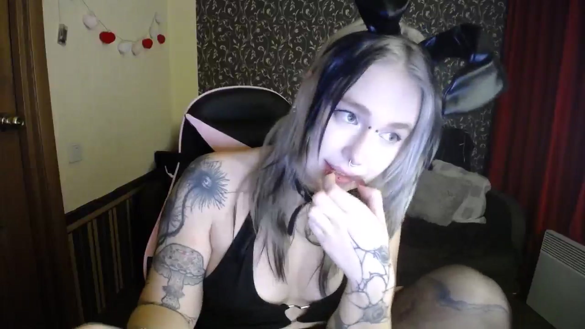 Gallery image thumbnail from Killinna's myfreecams stream on, 10/11/2025, 15:22 image 20 of 20