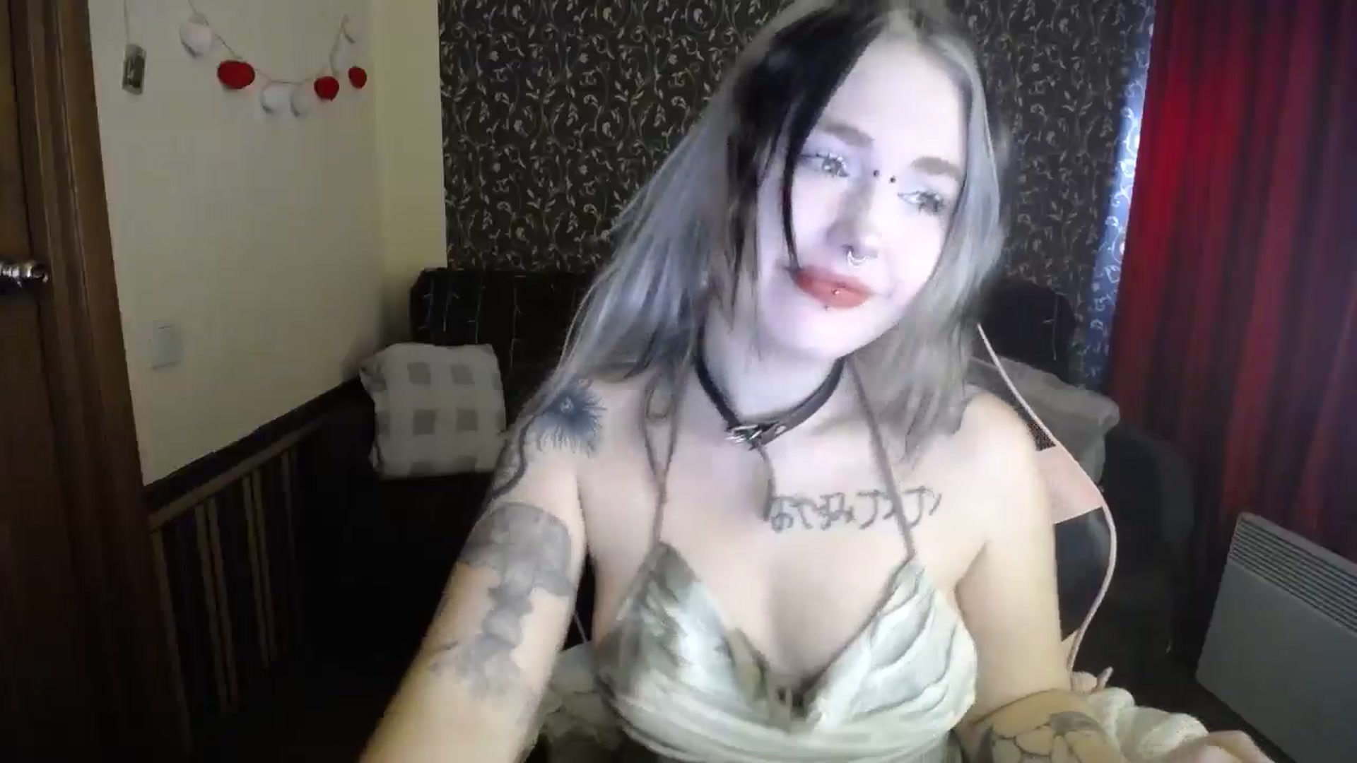 Gallery image thumbnail from Killinna's myfreecams stream on, 10/13/2025, 14:32 image 2 of 20