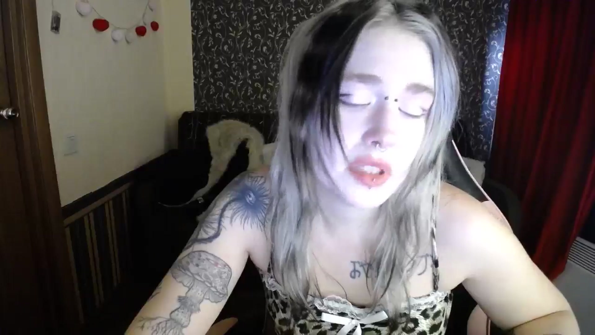 Gallery image thumbnail from Killinna's myfreecams stream on, 10/15/2025, 14:27 image 14 of 20