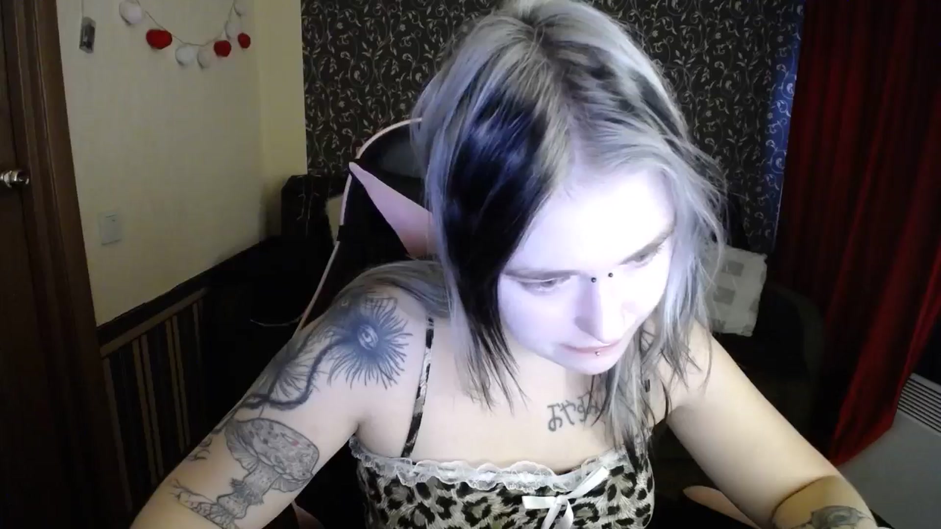 Gallery image thumbnail from Killinna's myfreecams stream on, 10/15/2025, 14:27 image 20 of 20