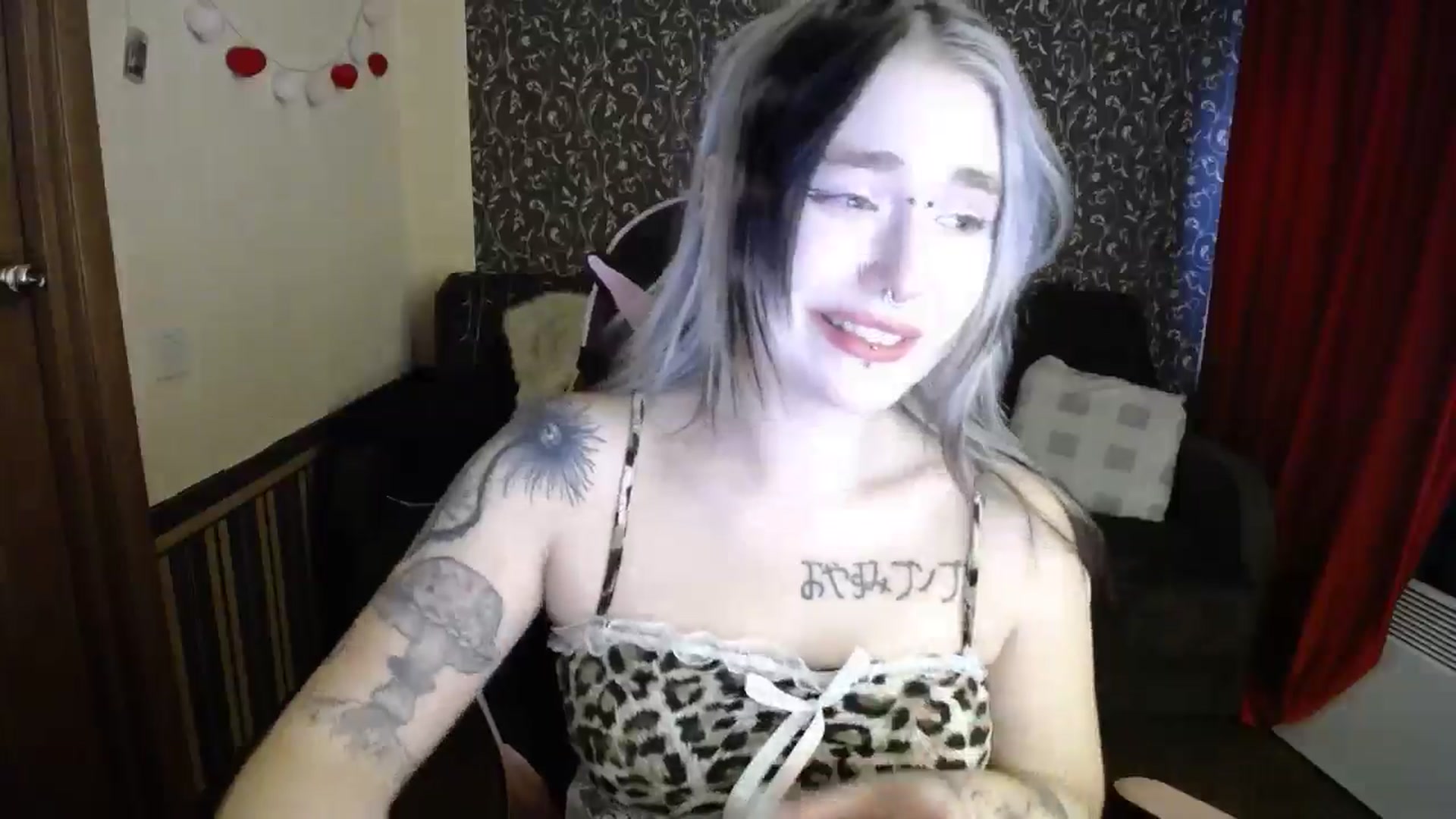 Gallery image thumbnail from Killinna's myfreecams stream on, 10/15/2025, 14:27 image 18 of 20