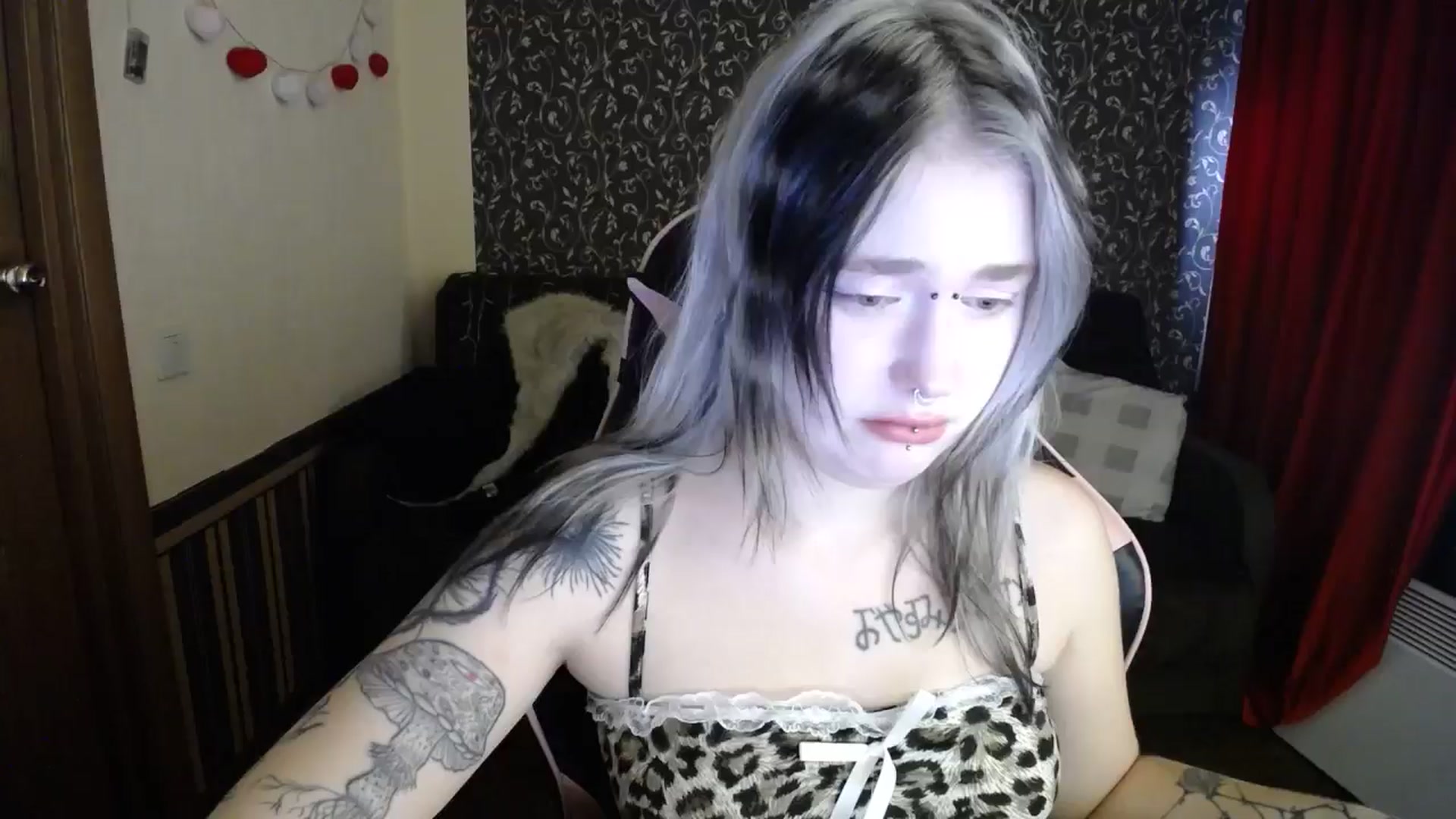 Gallery image thumbnail from Killinna's myfreecams stream on, 10/15/2025, 14:27 image 15 of 20