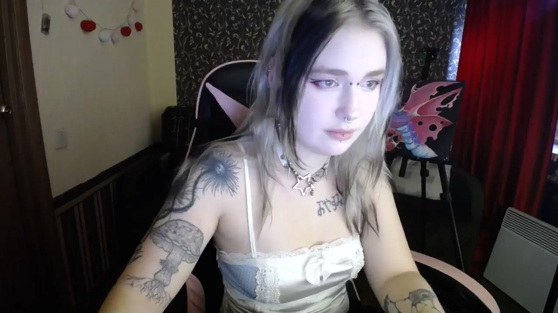 Gallery image thumbnail from Killinna's myfreecams stream on, 10/23/2025, 13:58 image 17 of 20