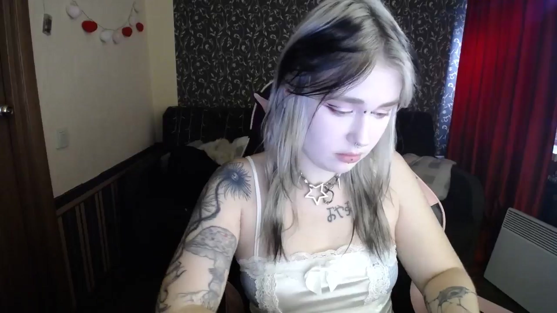 Gallery image thumbnail from Killinna's myfreecams stream on, 10/23/2025, 13:58 image 9 of 20