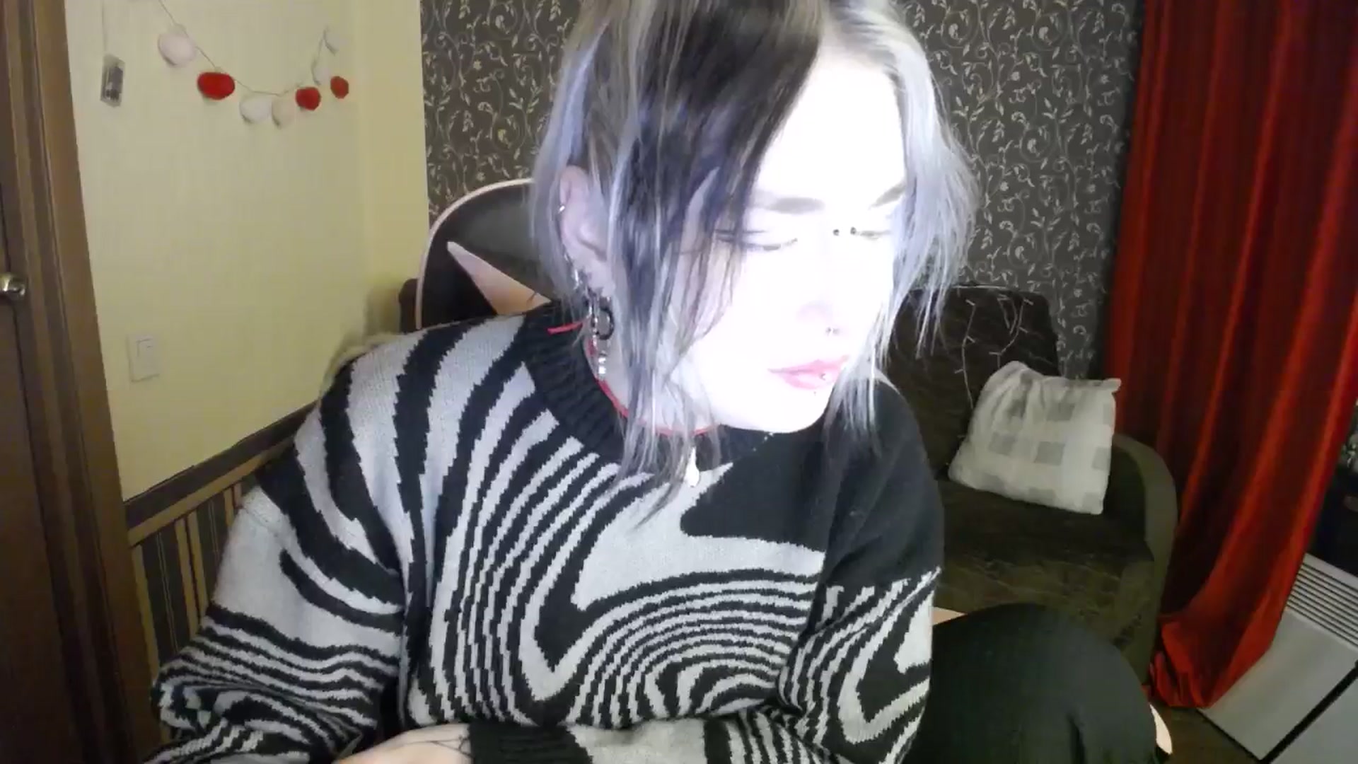 Gallery image thumbnail from Killinna's myfreecams stream on, 10/26/2025, 16:04 image 15 of 20