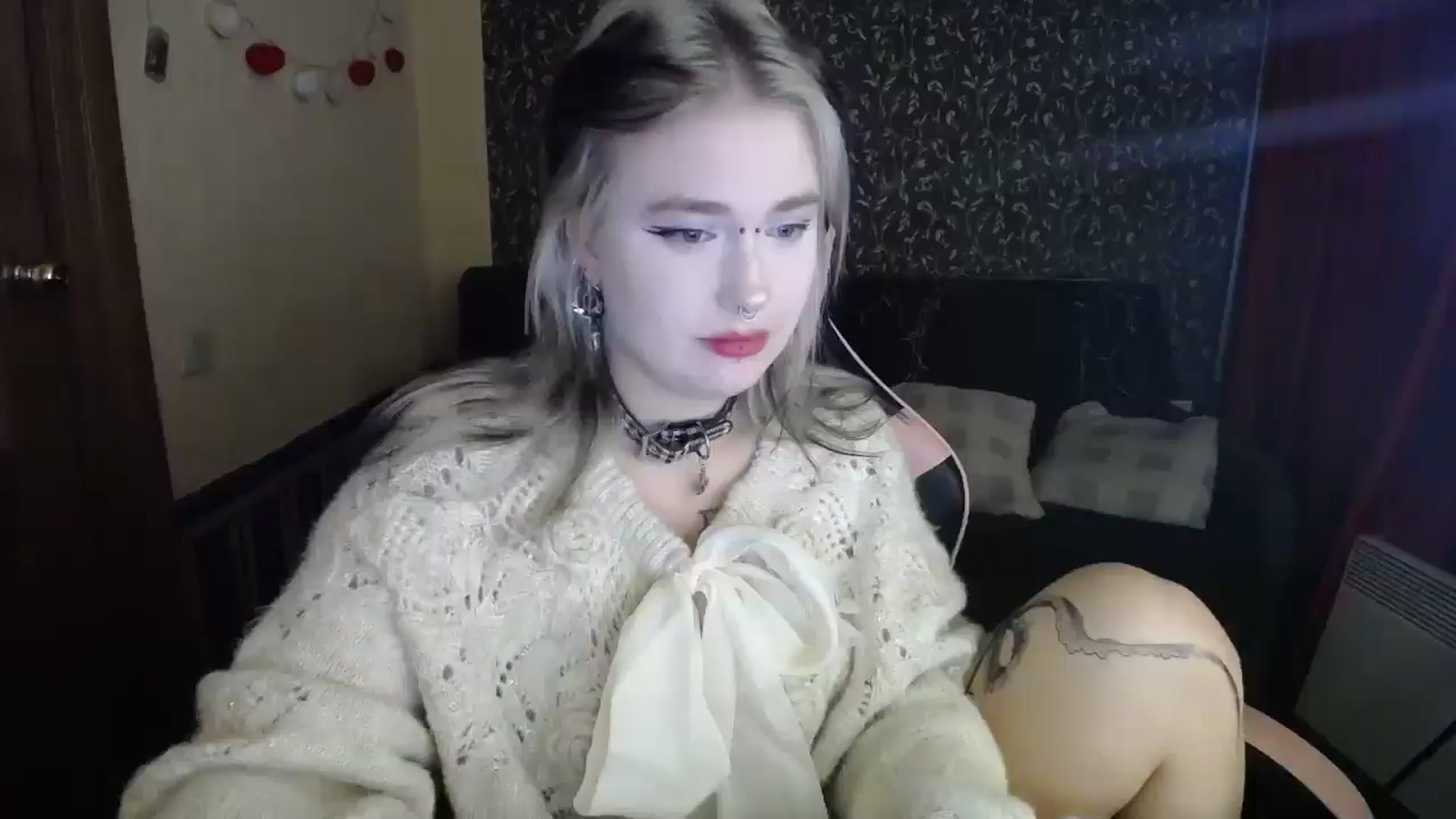 Gallery image thumbnail from Killinna's myfreecams stream on, 10/28/2025, 14:22 image 13 of 20