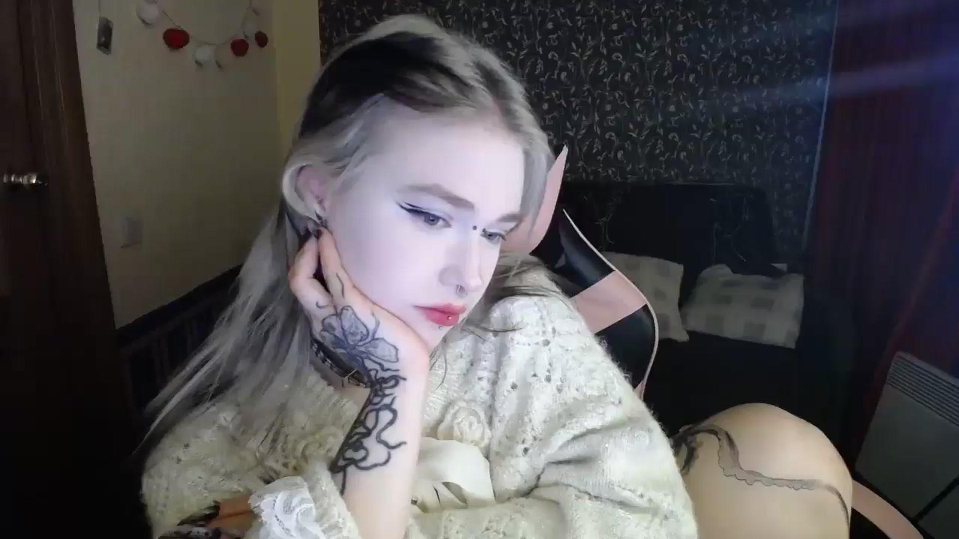 Gallery image thumbnail from Killinna's myfreecams stream on, 10/28/2025, 14:22 image 12 of 20
