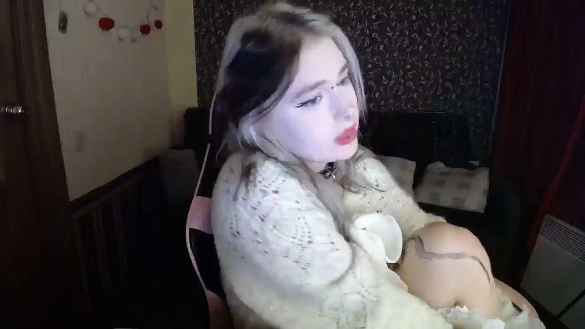Gallery image thumbnail from Killinna's myfreecams stream on, 10/28/2025, 14:22 image 20 of 20
