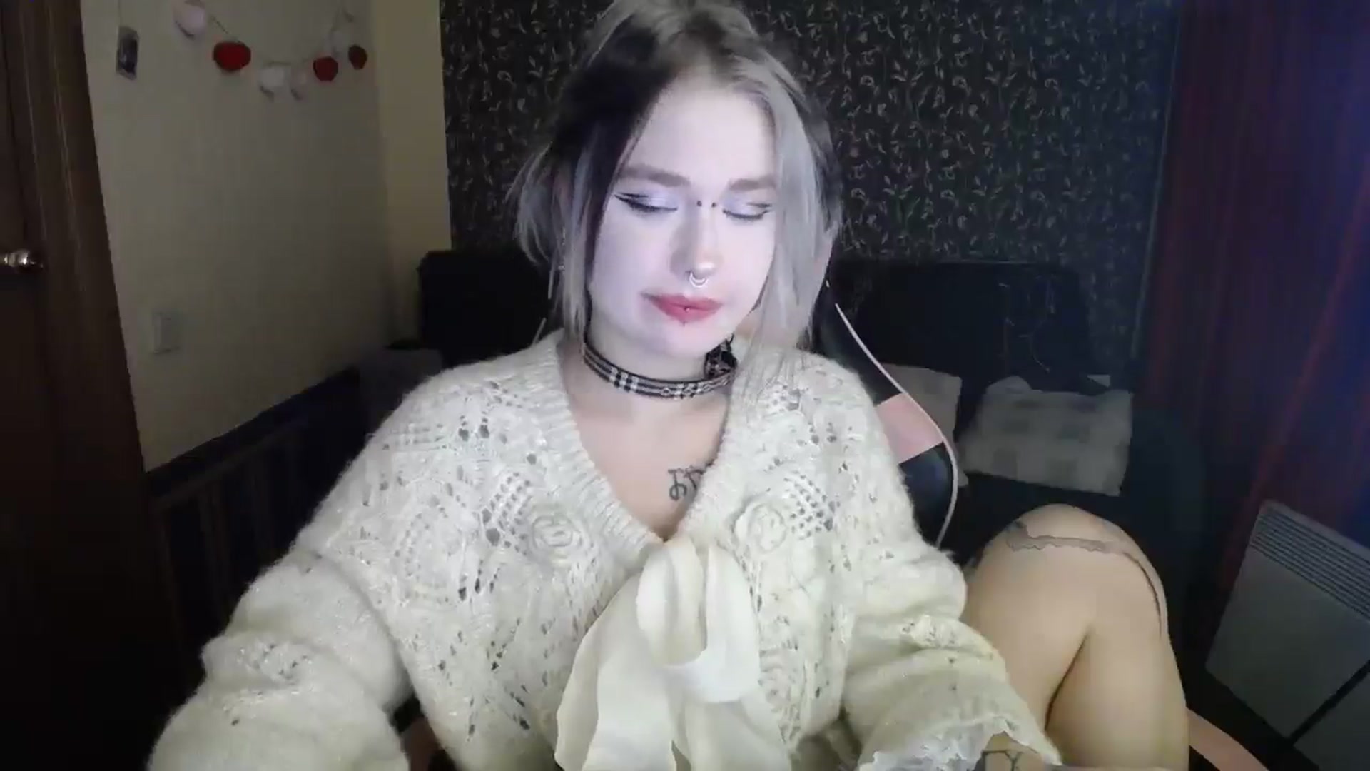 Gallery image thumbnail from Killinna's myfreecams stream on, 10/28/2025, 14:55 image 13 of 20