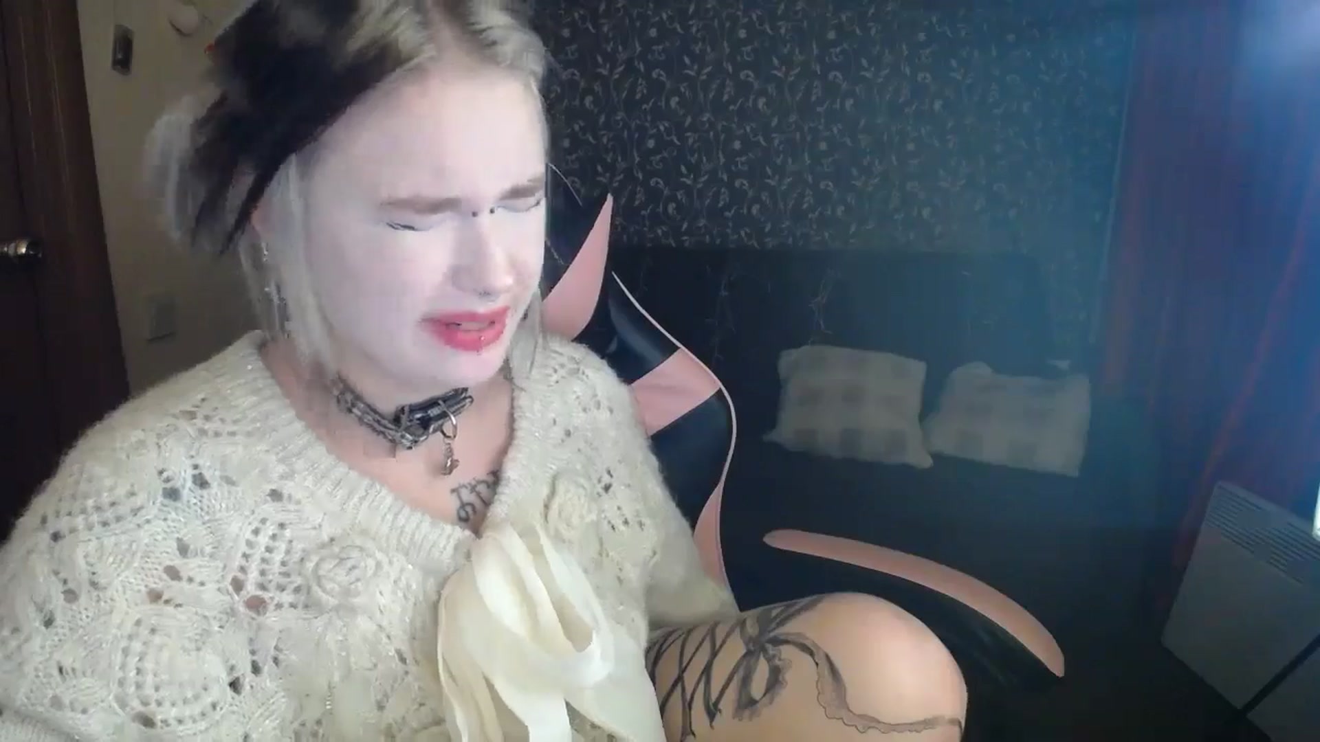 Gallery image thumbnail from Killinna's myfreecams stream on, 10/28/2025, 14:55 image 7 of 20