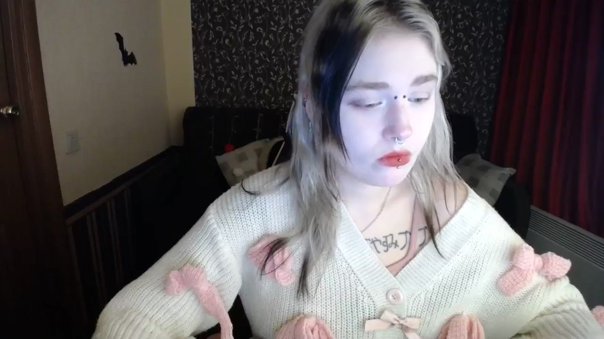 Gallery image thumbnail from Killinna's myfreecams stream on, 11/10/2025, 17:57 image 4 of 20