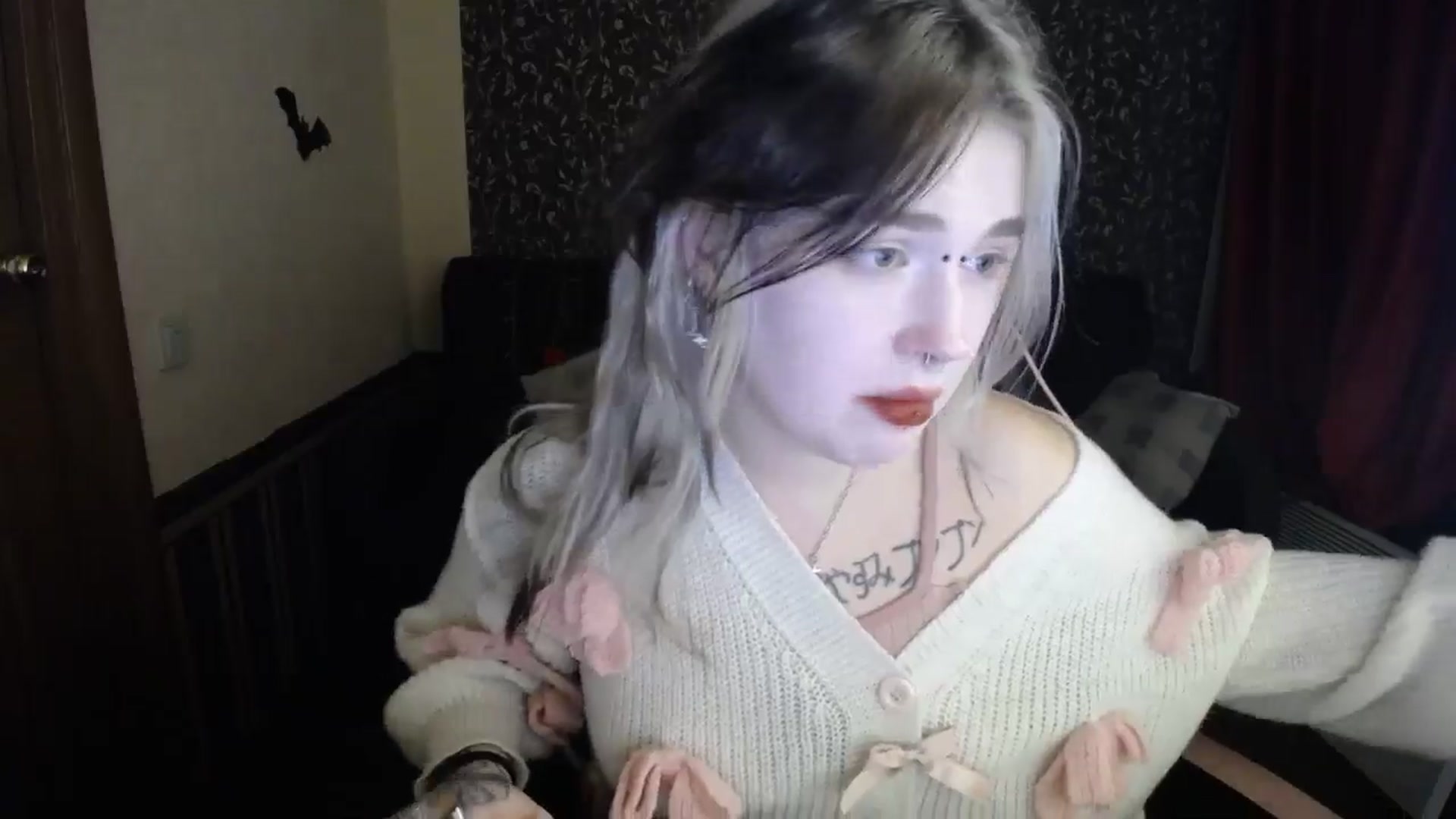 Gallery image thumbnail from Killinna's myfreecams stream on, 11/10/2025, 17:57 image 13 of 20