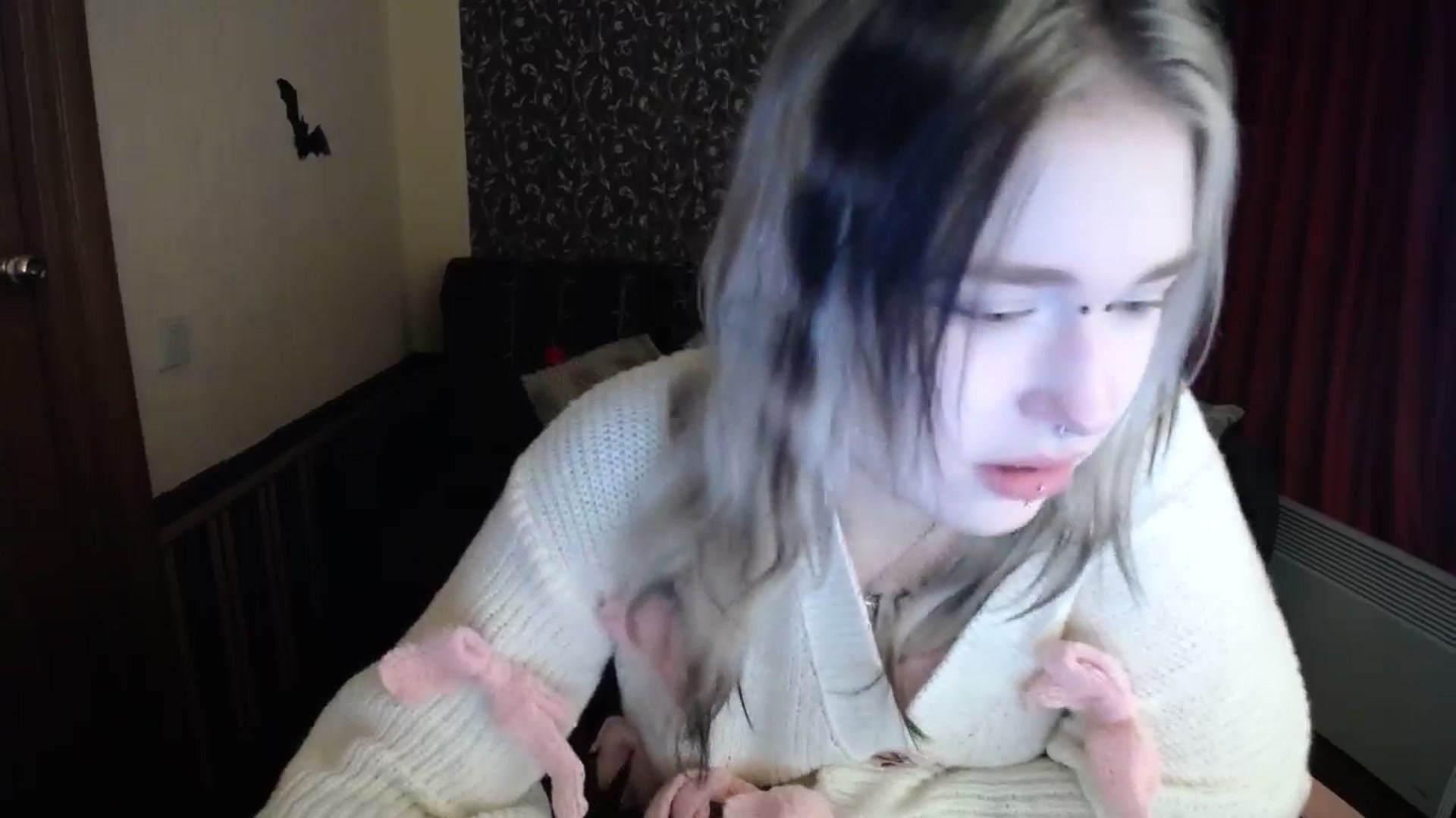 Gallery image thumbnail from Killinna's myfreecams stream on, 11/10/2025, 17:57 image 2 of 20