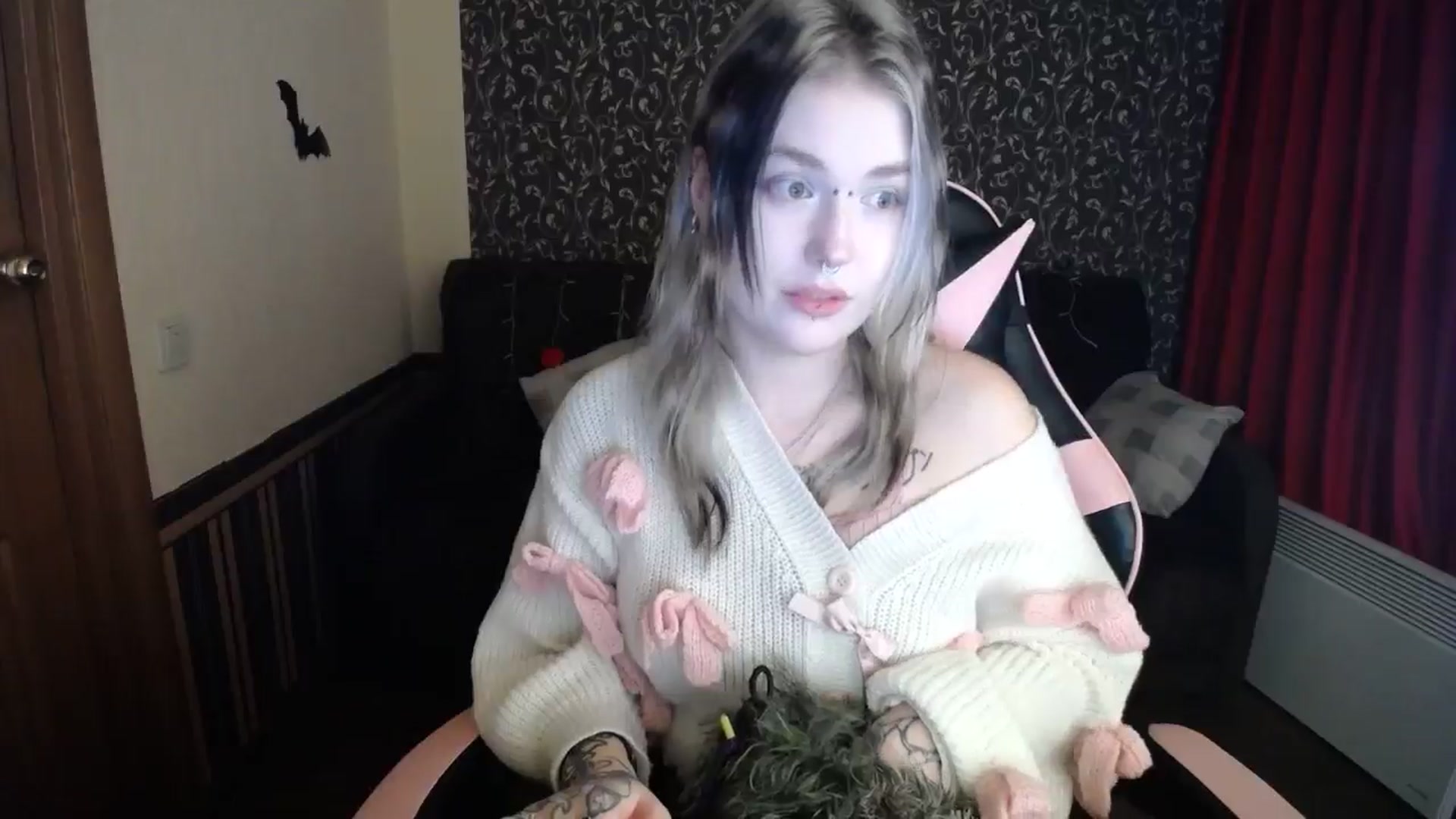 Gallery image thumbnail from Killinna's myfreecams stream on, 11/10/2025, 17:57 image 3 of 20