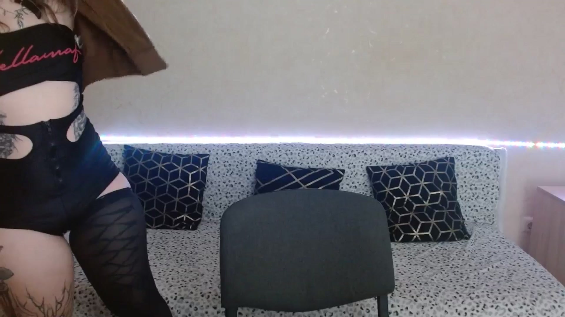 Gallery image thumbnail from Killinna's myfreecams stream on, 11/15/2025, 14:34 image 18 of 20