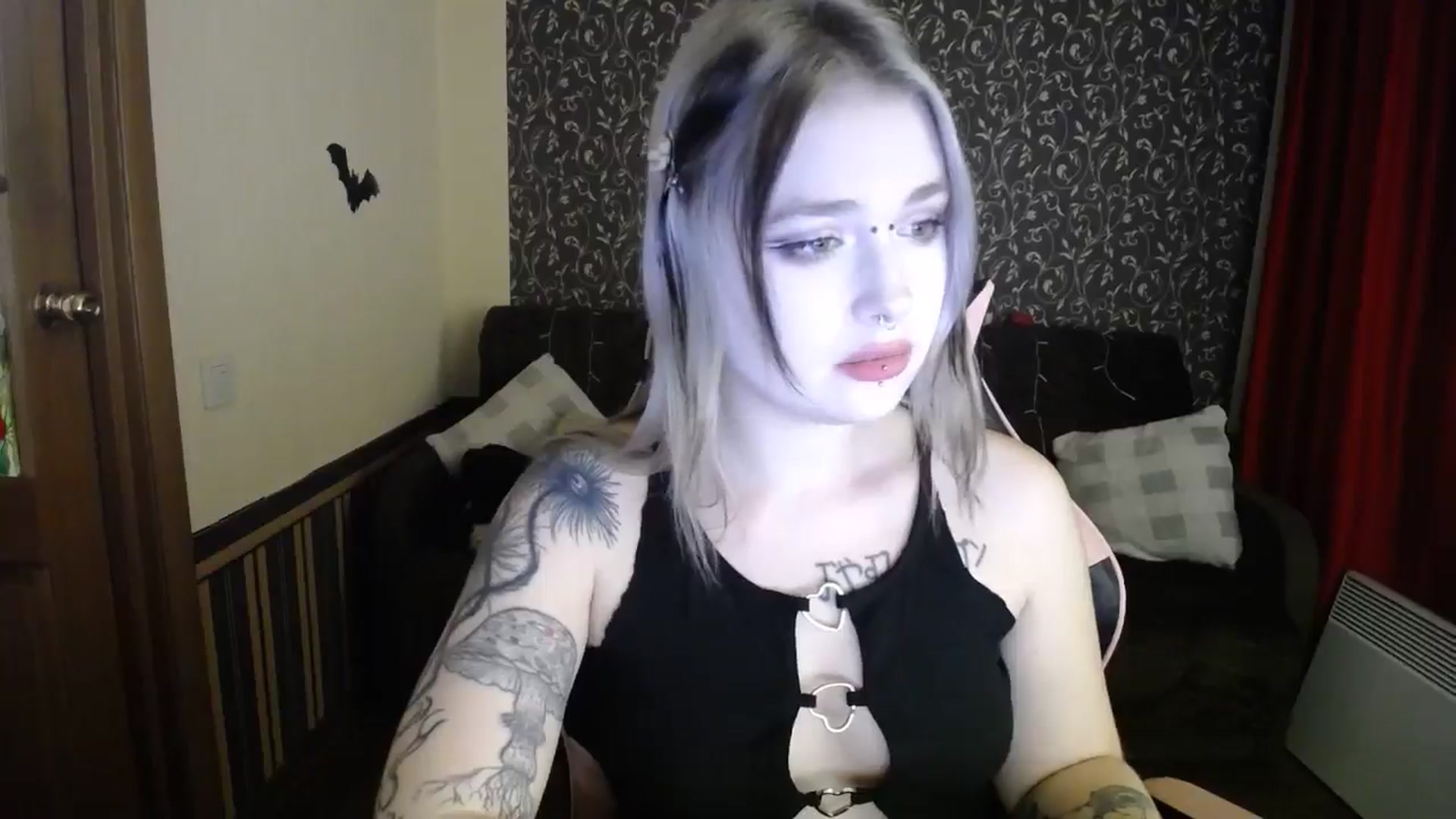 Gallery image thumbnail from Killinna's myfreecams stream on, 11/18/2025, 15:34 image 17 of 20
