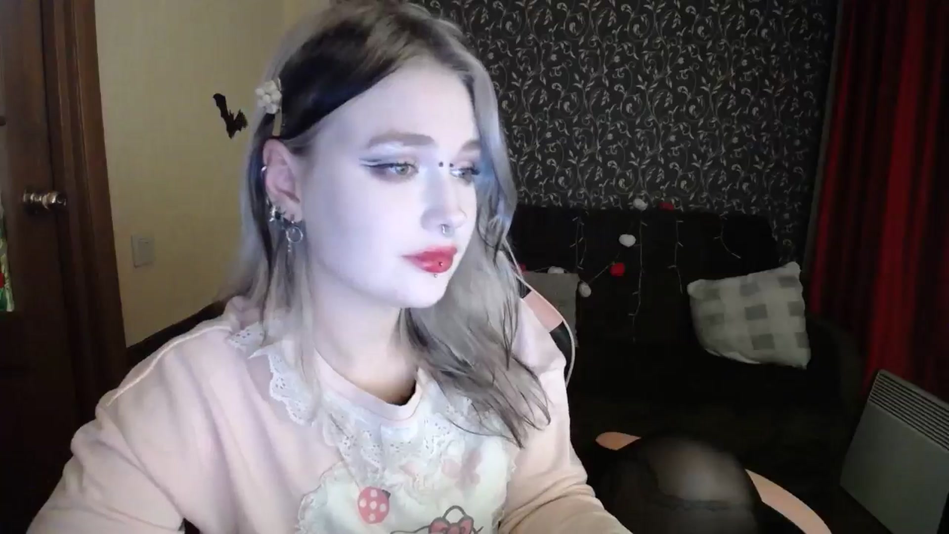 Gallery image thumbnail from Killinna's myfreecams stream on, 11/18/2025, 16:04 image 5 of 20