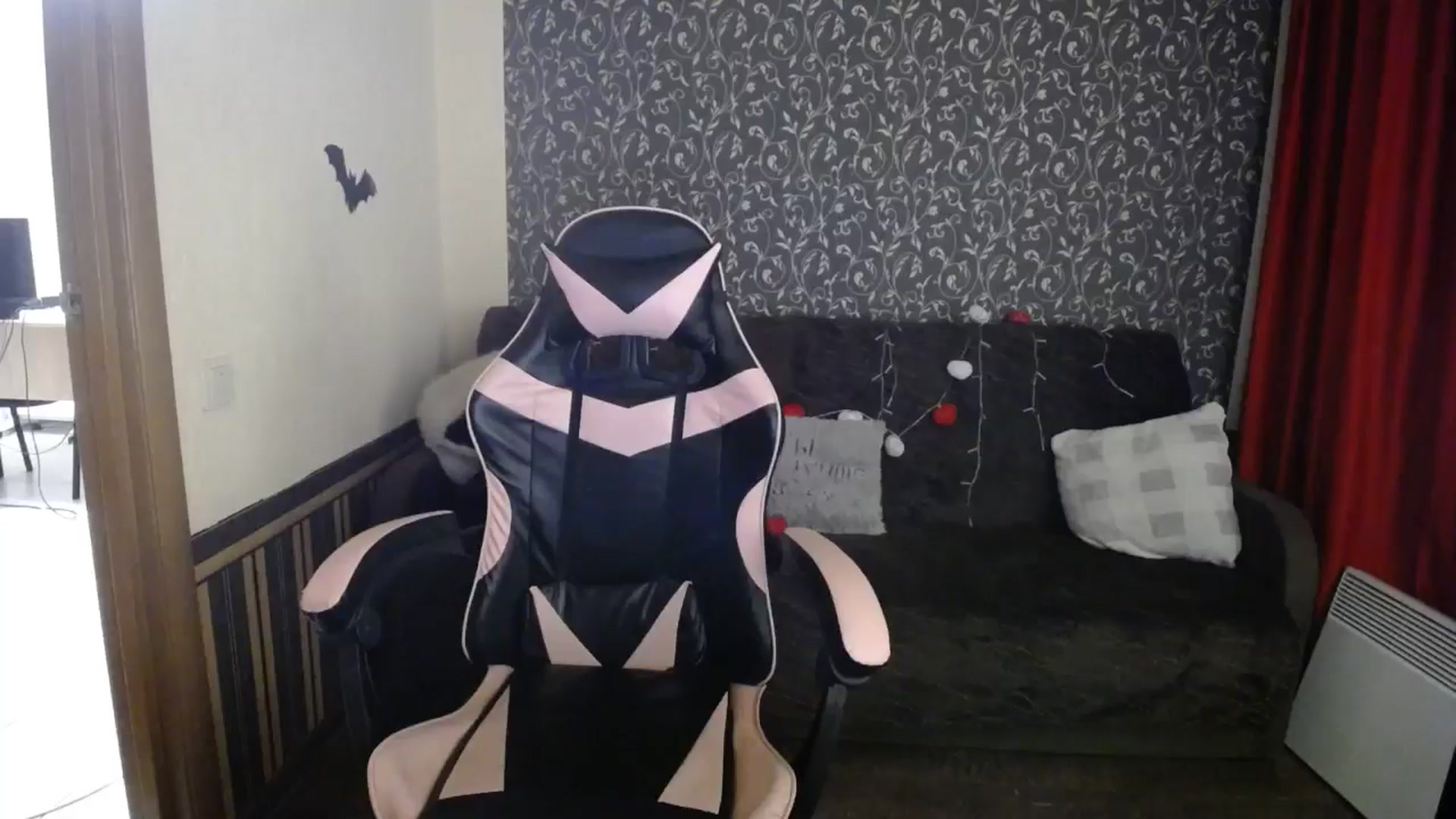Gallery image thumbnail from Killinna's myfreecams stream on, 11/18/2025, 16:04 image 18 of 20