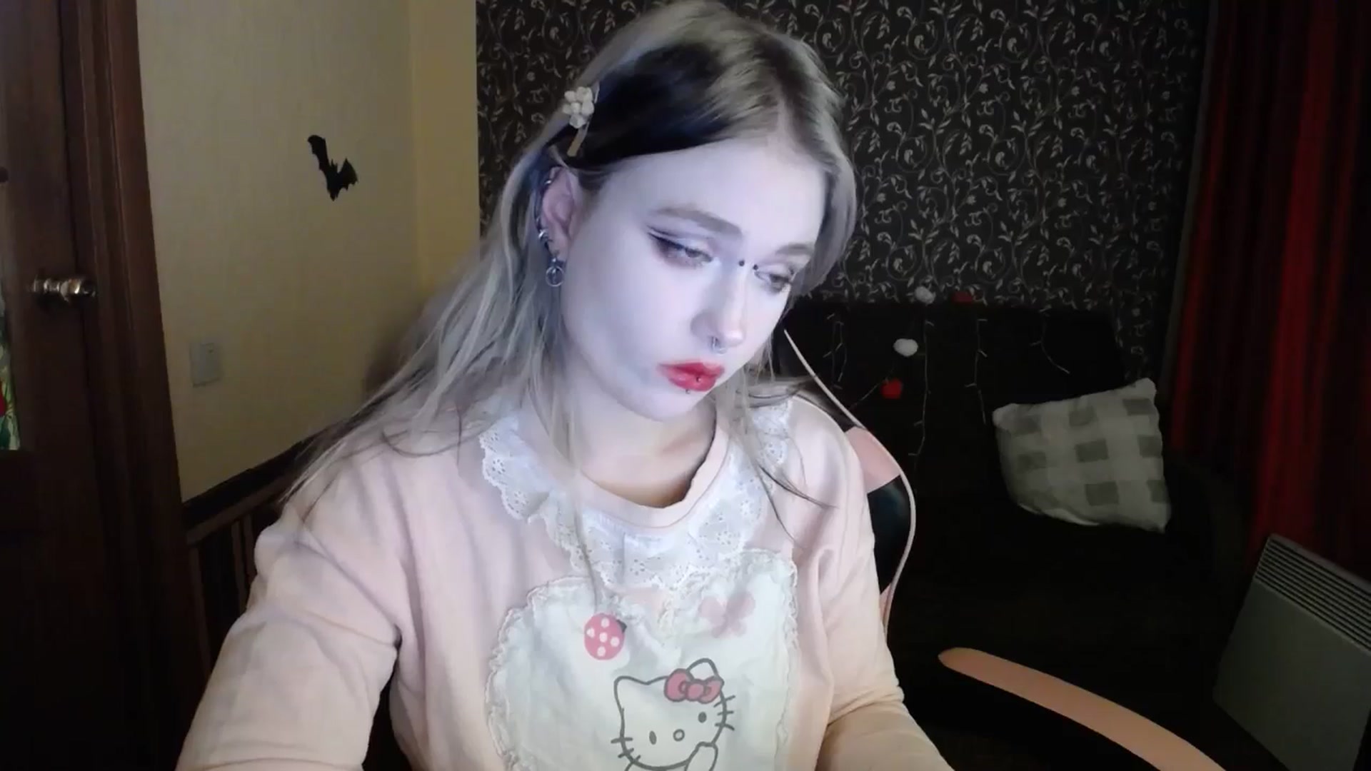 Gallery image thumbnail from Killinna's myfreecams stream on, 11/18/2025, 16:04 image 10 of 20