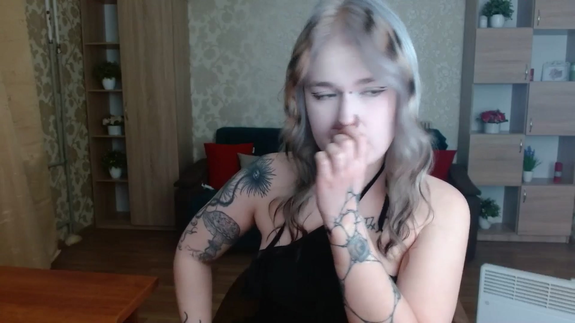 Gallery image thumbnail from Killinna's myfreecams stream on, 11/20/2025, 16:44 image 12 of 20