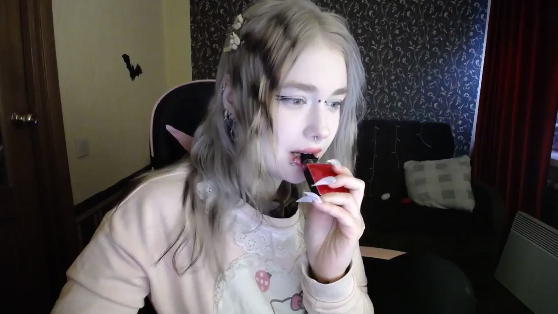 Gallery image thumbnail from Killinna's myfreecams stream on, 11/26/2025, 12:03 image 7 of 20